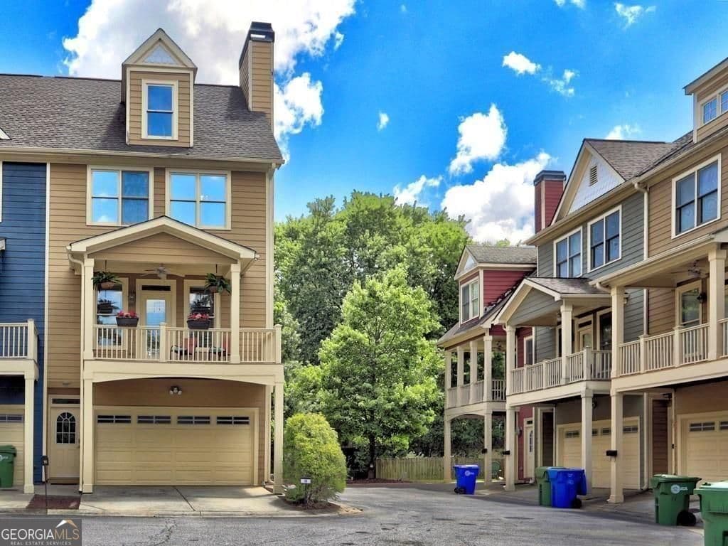 4 bedroom, 3.5 bathroom, 1,884 sq ft townhouse for sale at 1079 Marietta Boulevard 19, Atlanta, GA 30318 — photo 4