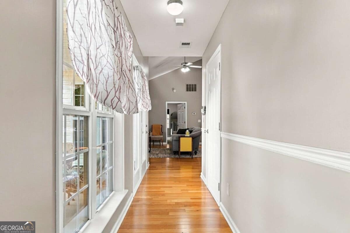 2 bedroom, 2 bathroom, 1,369 sq ft single family residence for sale at 2550 Cottage View Way, Cumming, GA 30040 — photo 6