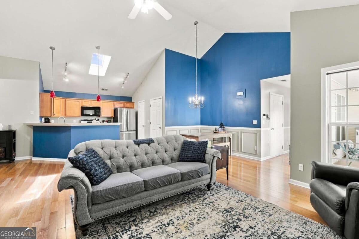 2 bedroom, 2 bathroom, 1,369 sq ft single family residence for sale at 2550 Cottage View Way, Cumming, GA 30040 — photo 10