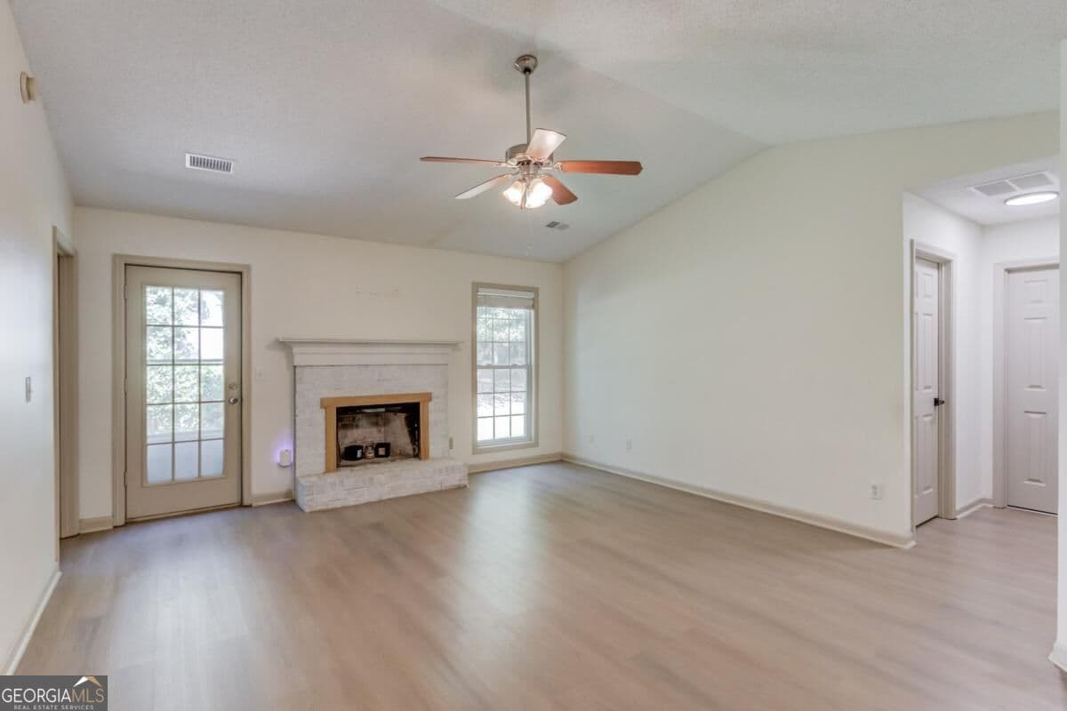 3 bedroom, 2 bathroom, 1,312 sq ft single family residence for sale at 507 Marcel Park, Statham, GA 30666 — photo 6