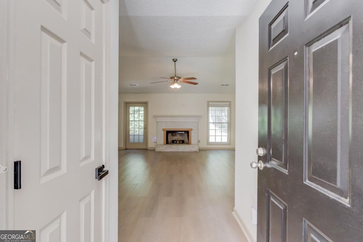 3 bedroom, 2 bathroom, 1,312 sq ft single family residence for sale at 507 Marcel Park, Statham, GA 30666 — photo 5