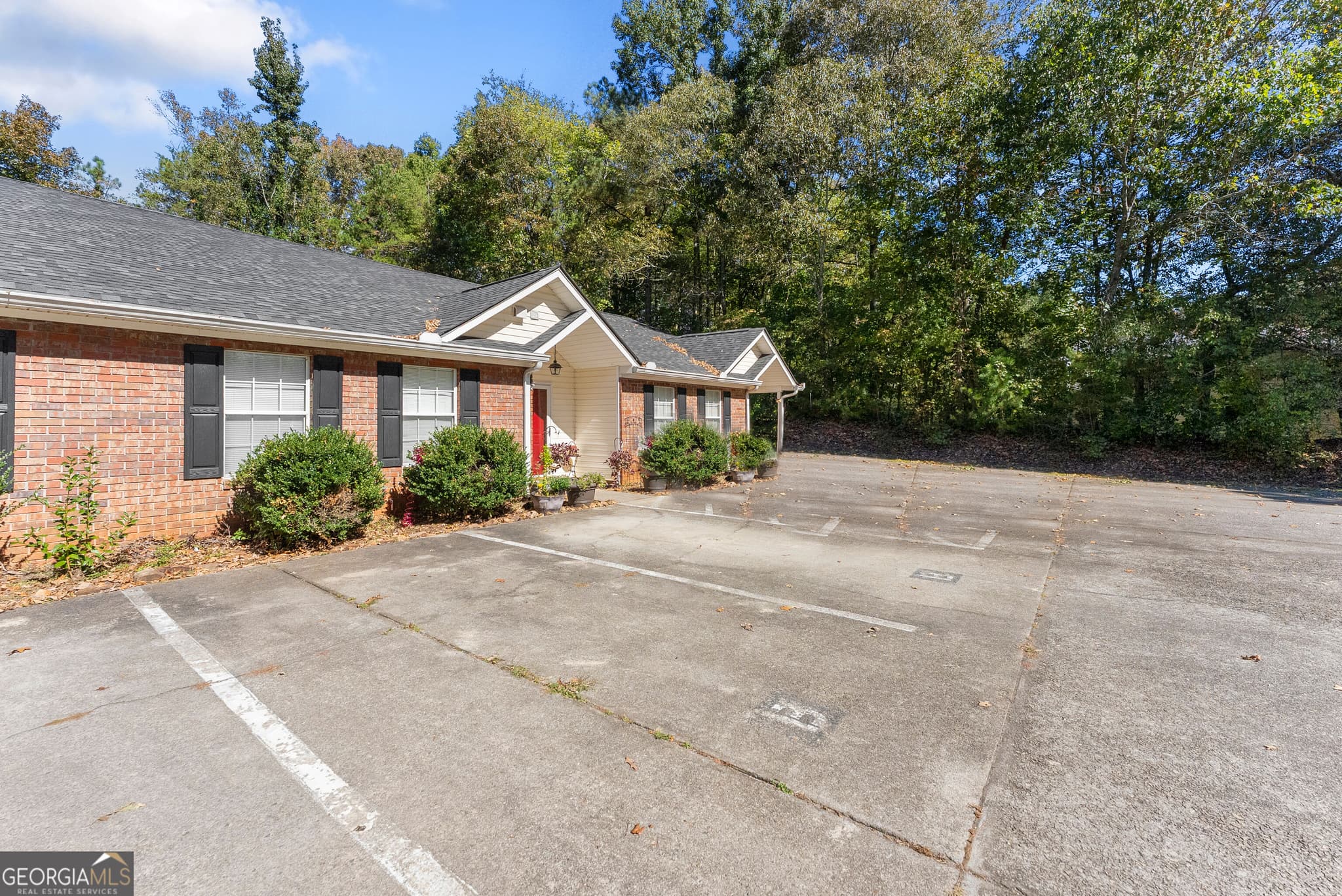 2 bedroom, 2 bathroom, 1,208 sq ft condominium for sale at 4059 Hidden Hollow Drive B, Gainesville, GA 30506 — photo 5
