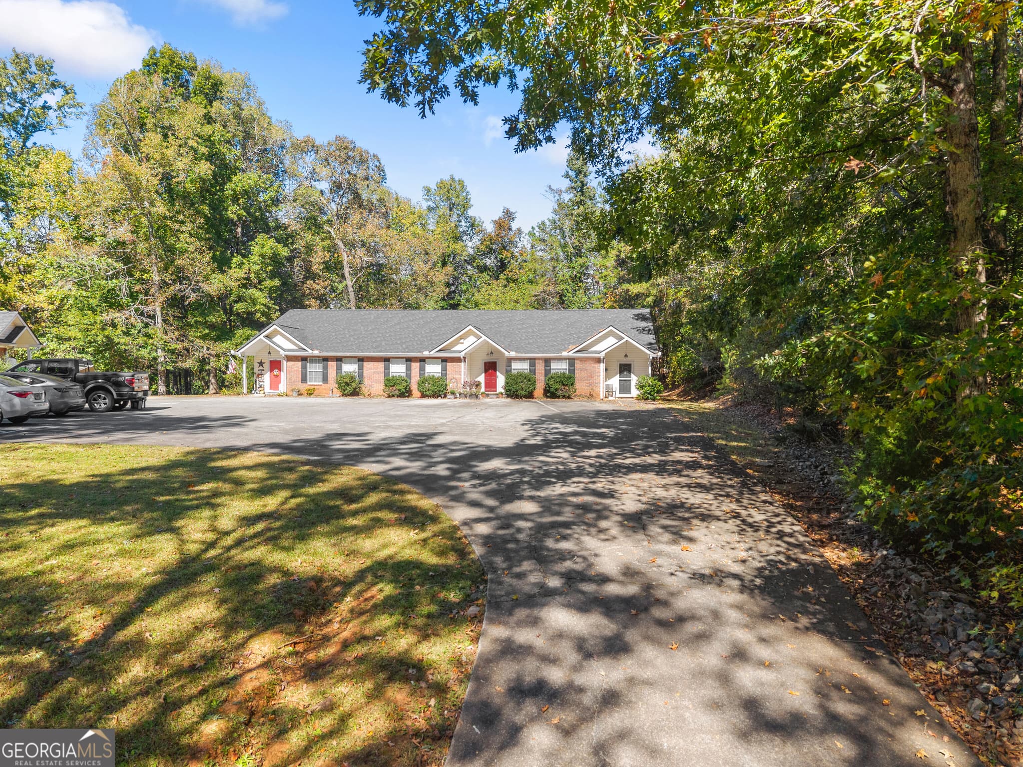 2 bedroom, 2 bathroom, 1,208 sq ft condominium for sale at 4059 Hidden Hollow Drive B, Gainesville, GA 30506 — photo 4