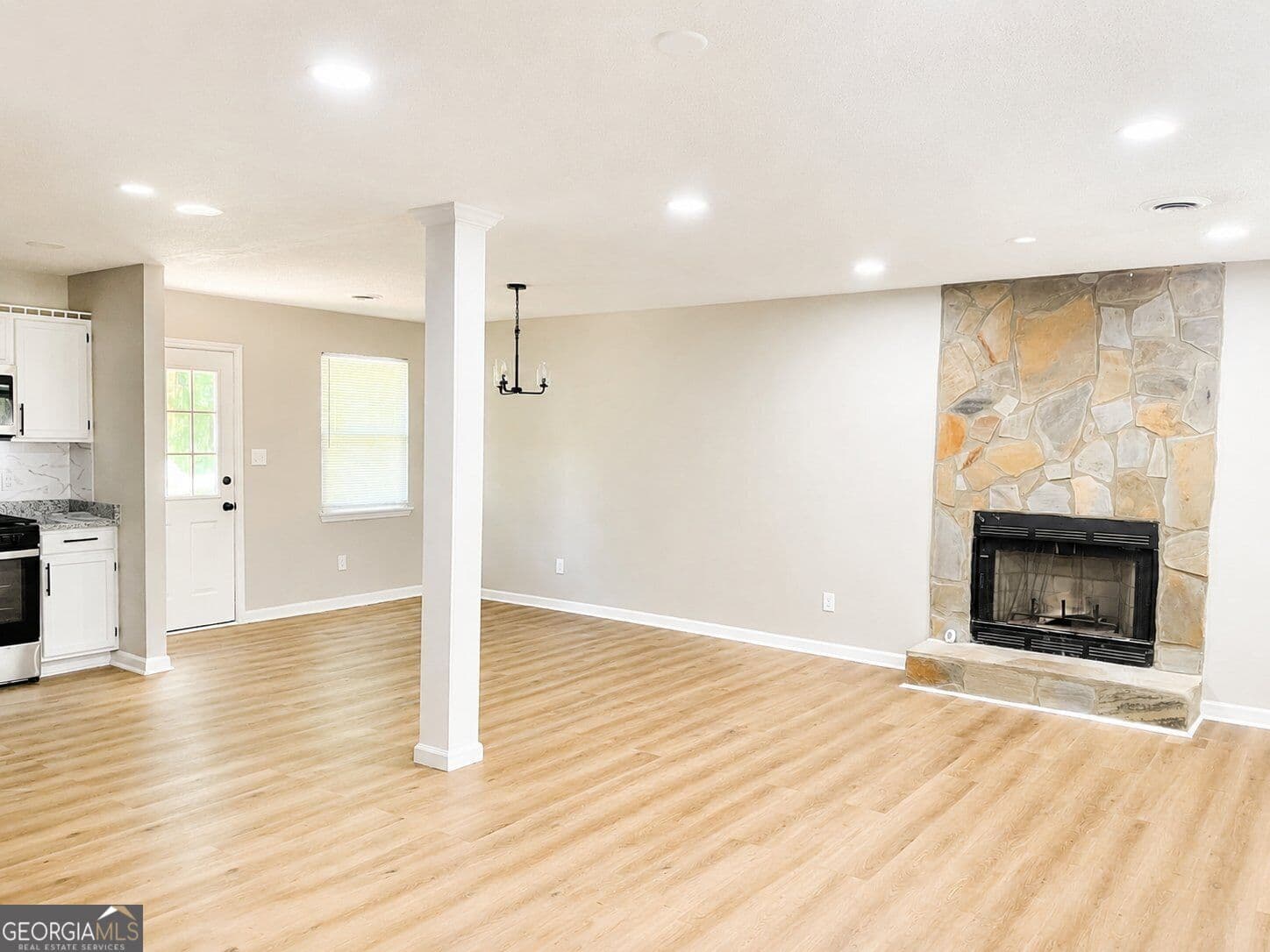 4 bedroom, 2.5 bathroom, 1,728 sq ft single family residence for rent at 3846 Narron Drive, Atlanta, GA 30331 for $2,595 a month — photo 4