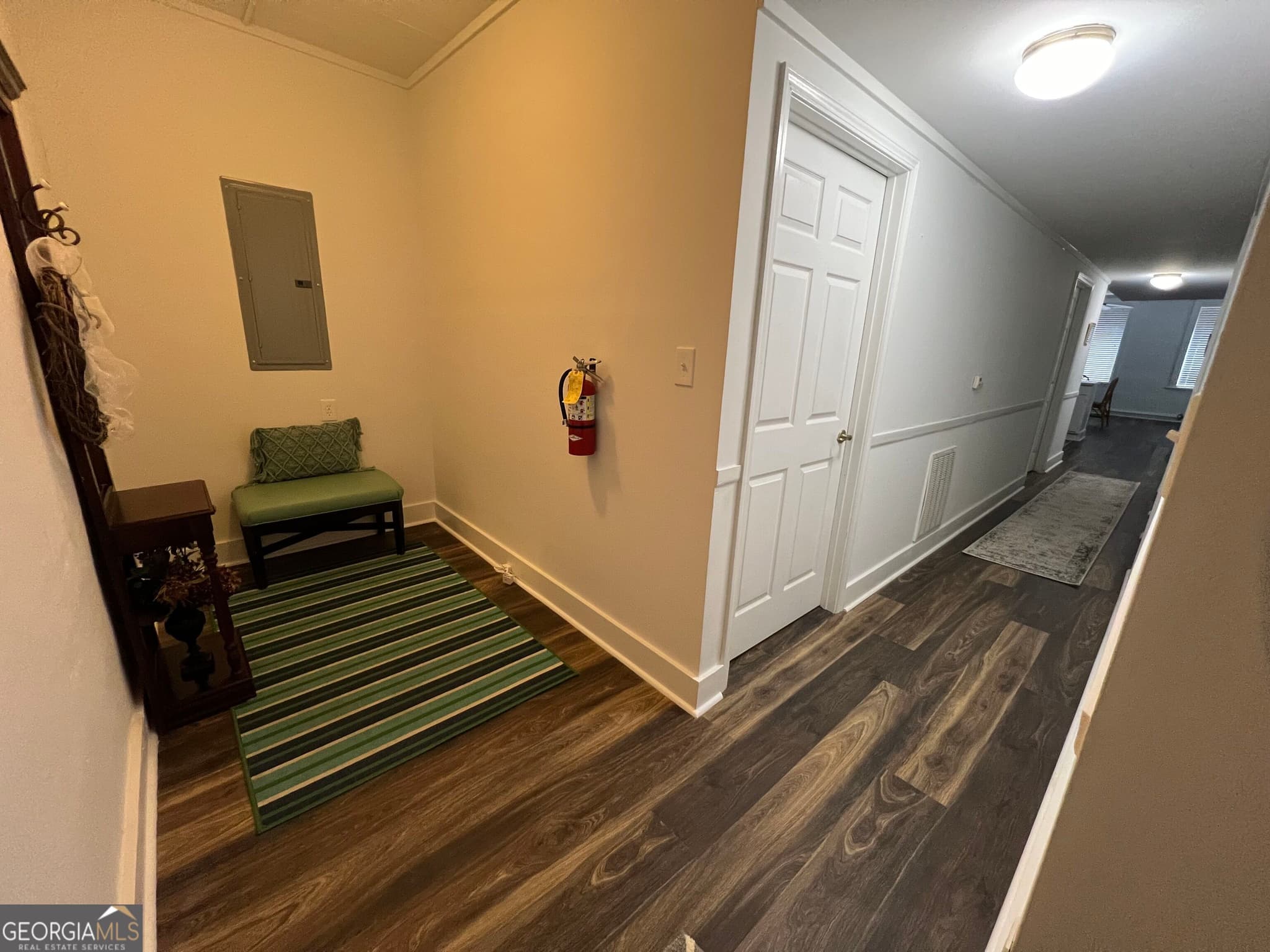 2 bedroom, 1 bathroom, 1,456 sq ft loft,apartment for rent at 30 E Johnston Street 2FL, Forsyth, GA 31029 for $1,595 a month — photo 3