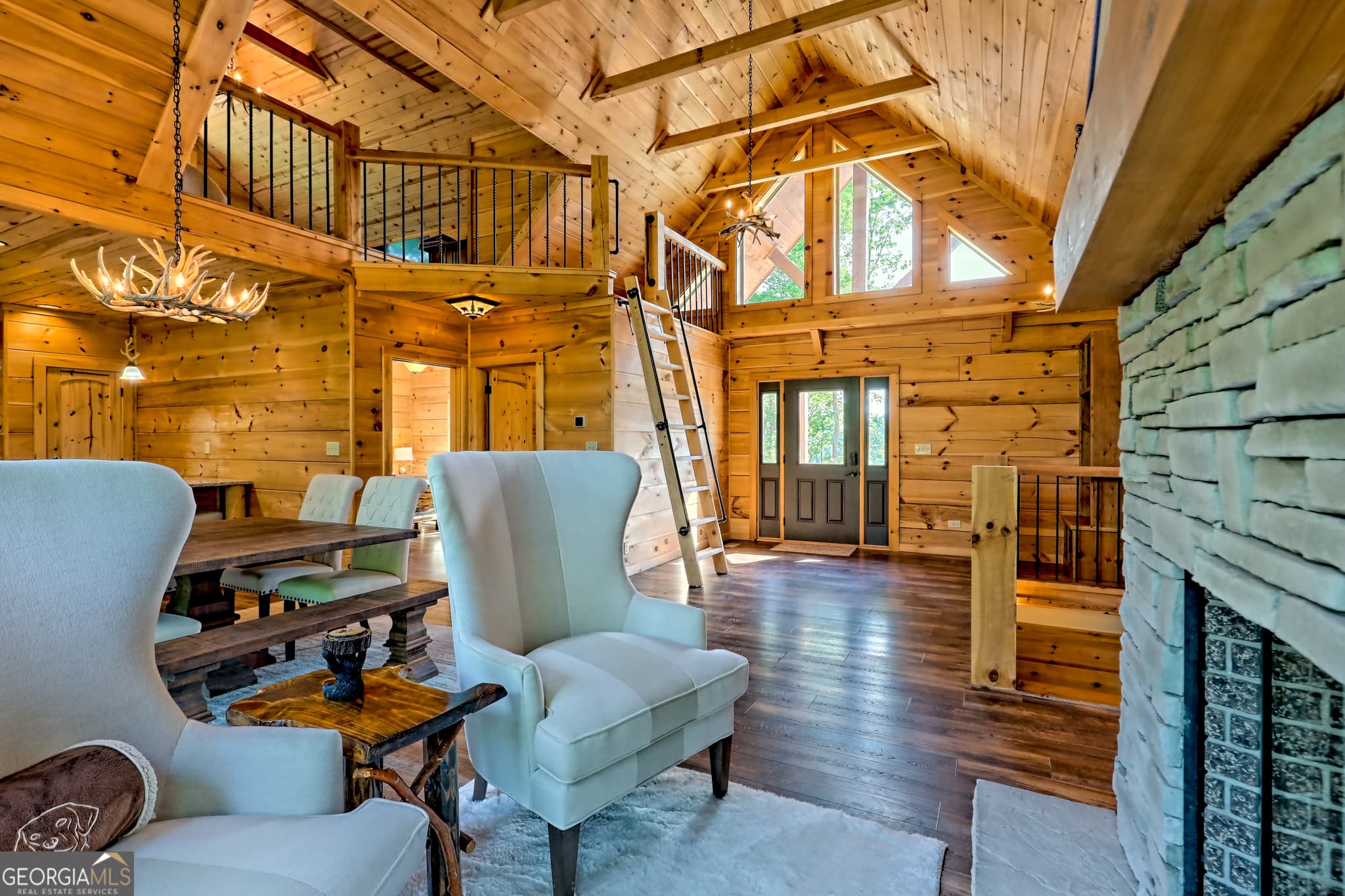 4 bedroom, 3 bathroom, 2,896 sq ft cabin,single family residence for sale at 117 Ivy Ridge Way, Clarkesville, GA 30523 — photo 10