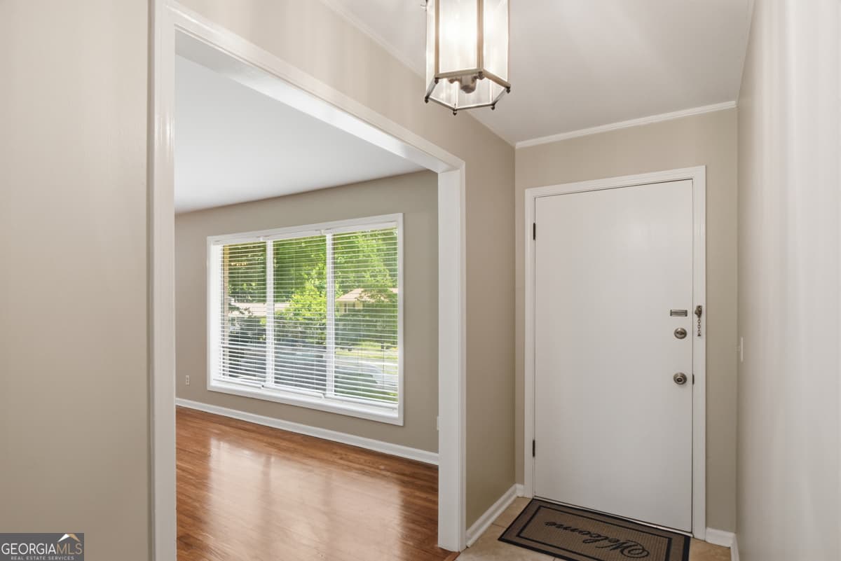 4 bedroom, 3 bathroom, 2,142 sq ft single family residence for sale at 2801 Sagamore Hill Drive, Marietta, GA 30067 — photo 7