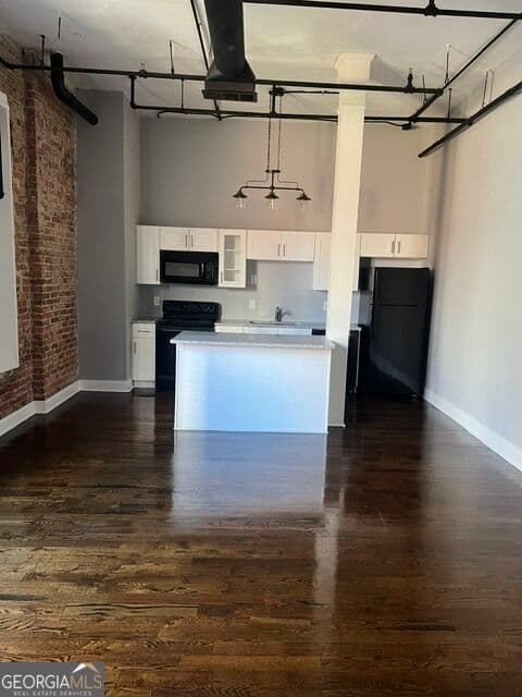 1 bedroom, 1 bathroom, 785 sq ft condominium for rent at 215 Mitchell Street APT 16, Atlanta, GA 30303 for $1,850 a month — photo 8