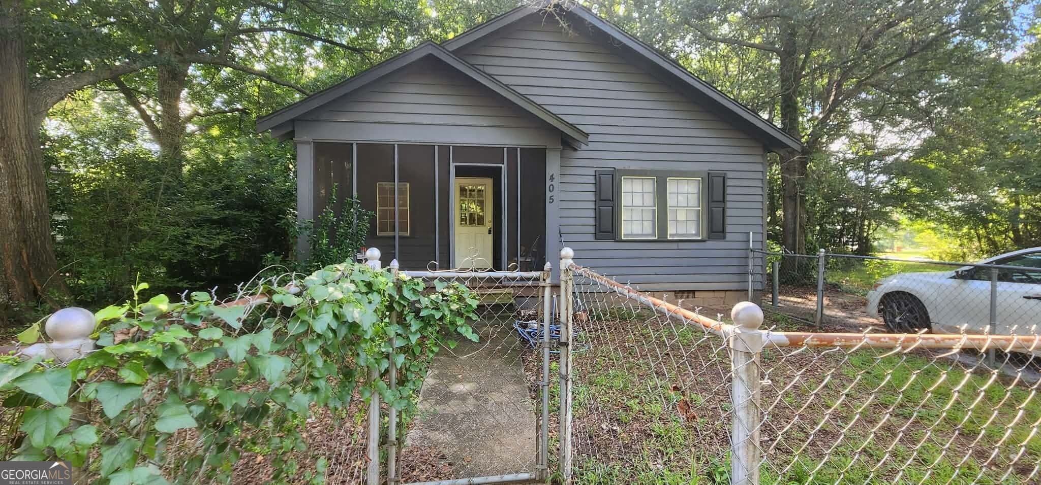 2 bedroom, 1 bathroom, 996 sq ft single family residence for sale at 405 N Bethel Street, Thomaston, GA 30286 — photo 3