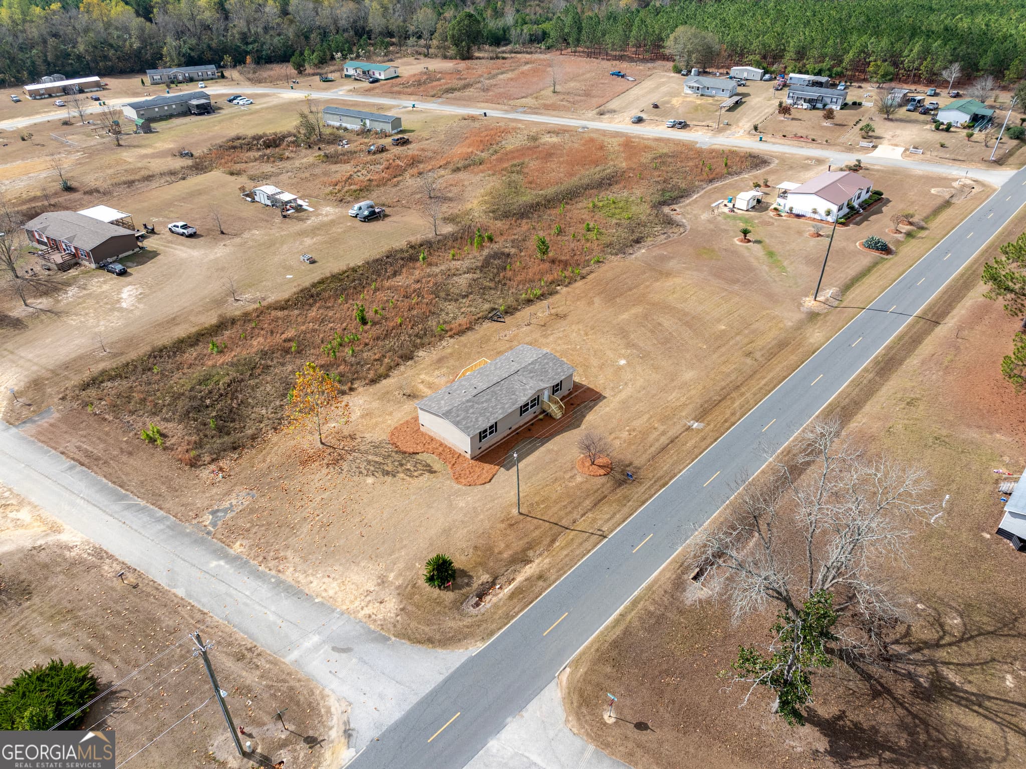 4 bedroom, 2 bathroom manufactured home,mobile home for sale at 112 Courtney Circle N/A, Sumner, GA 31789 — photo 3