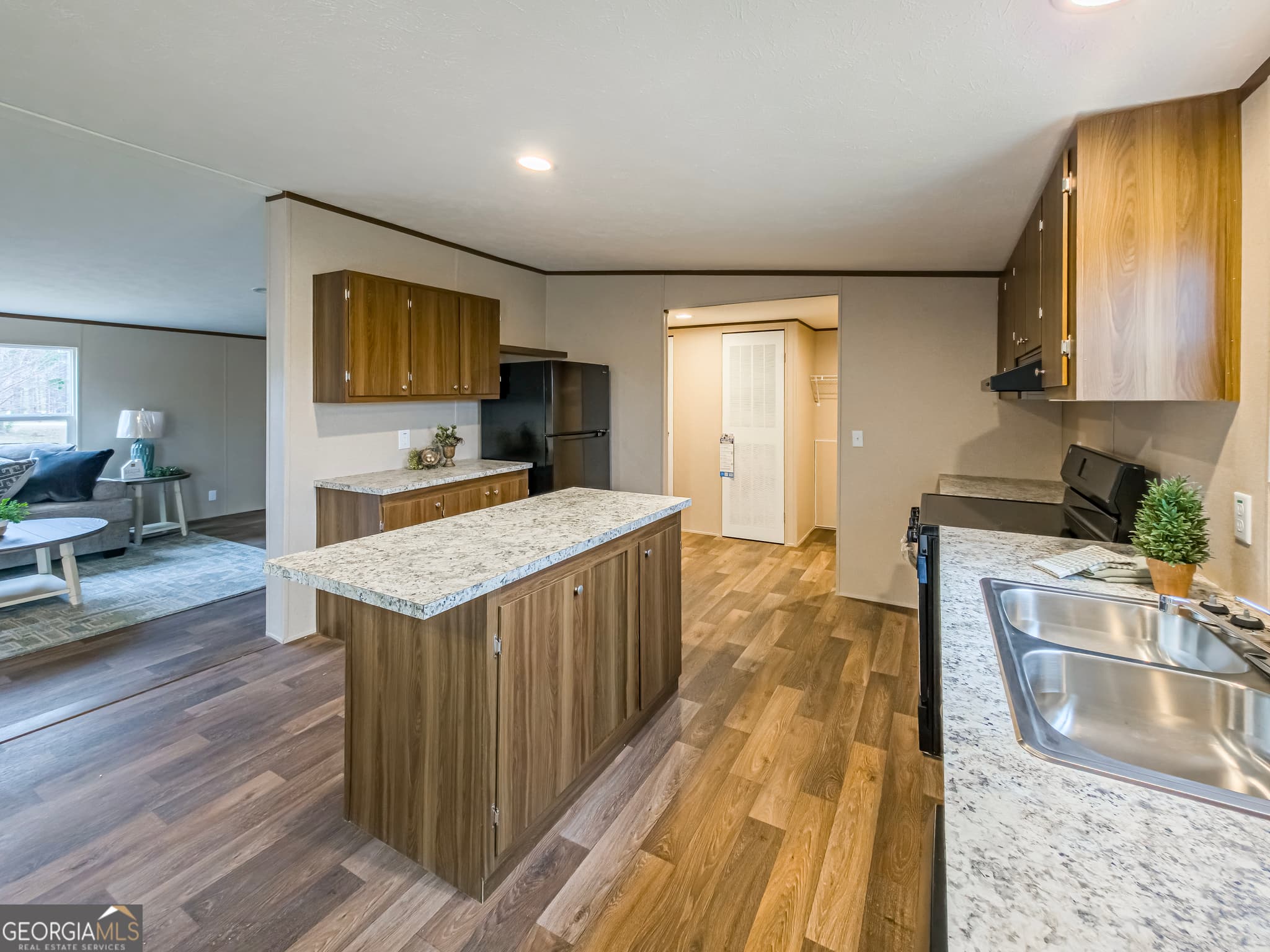4 bedroom, 2 bathroom manufactured home,mobile home for sale at 112 Courtney Circle N/A, Sumner, GA 31789 — photo 9