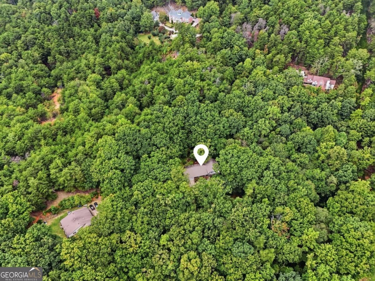 4 bedroom, 3 bathroom single family residence for sale at 2555 Ridge Park Drive, Cumming, GA 30040 — photo 6