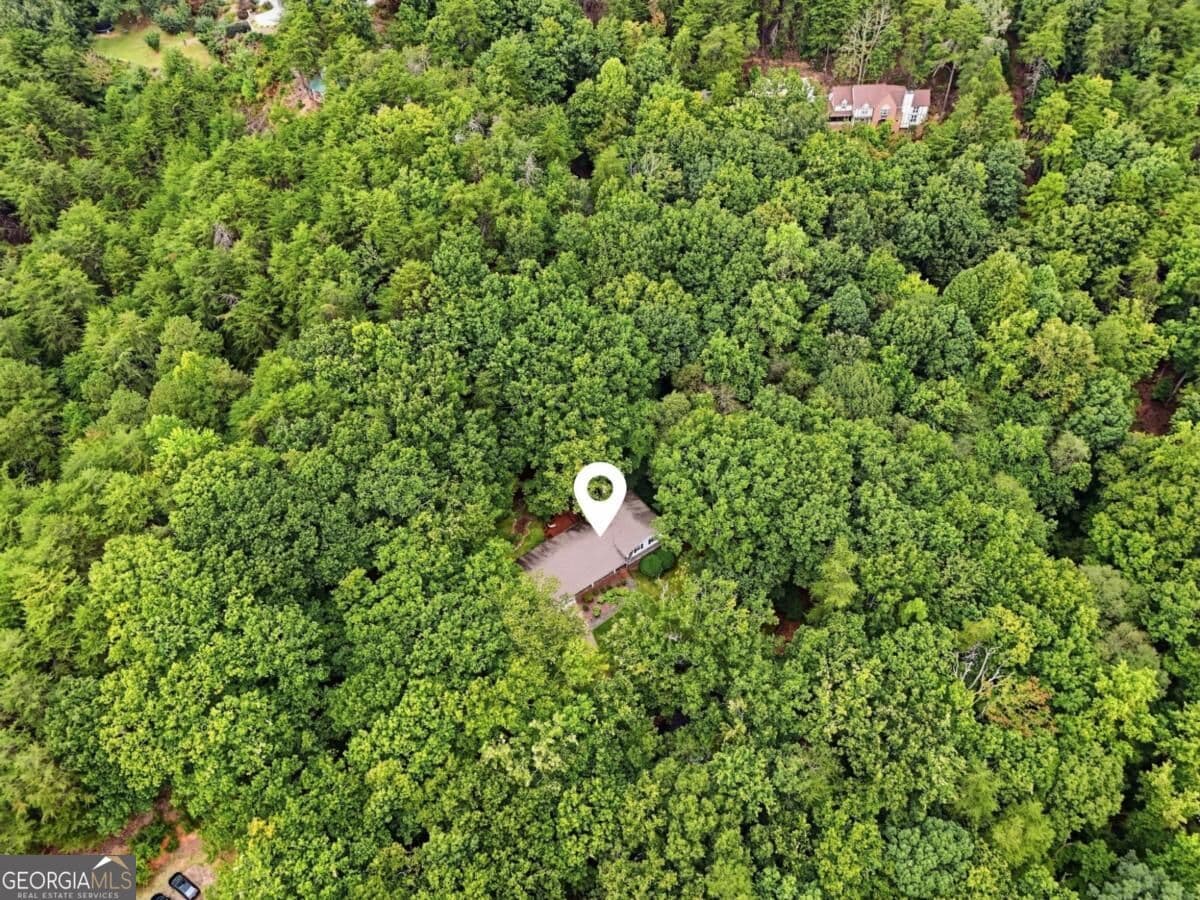 4 bedroom, 3 bathroom single family residence for sale at 2555 Ridge Park Drive, Cumming, GA 30040 — photo 4