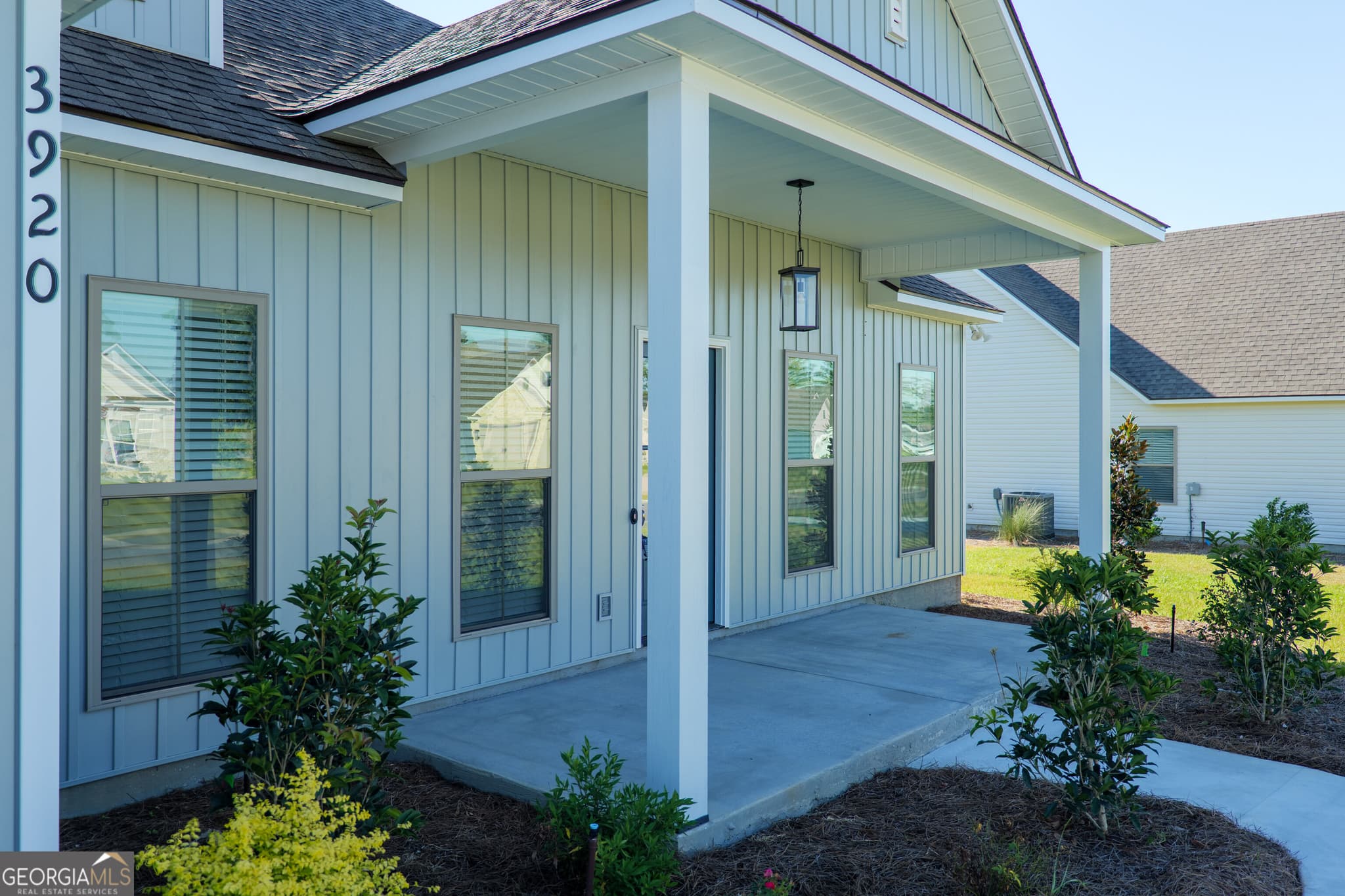 4 bedroom, 2.5 bathroom, 2,098 sq ft single family residence for sale at 3920 Bull Run, Valdosta, GA 31605 — photo 2