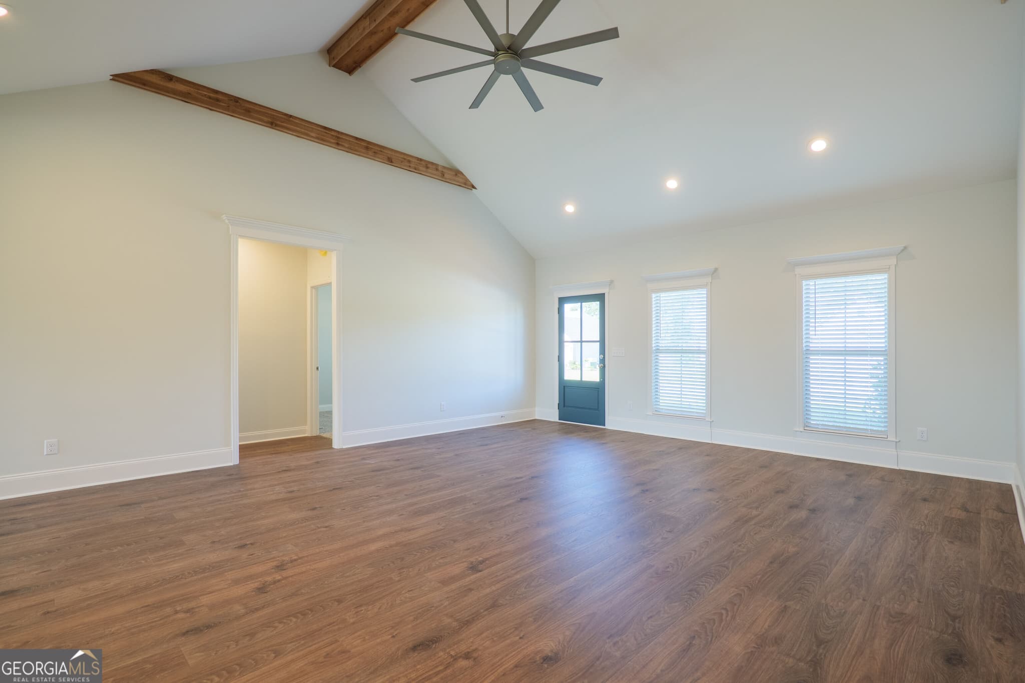 4 bedroom, 2.5 bathroom, 2,098 sq ft single family residence for sale at 3920 Bull Run, Valdosta, GA 31605 — photo 3