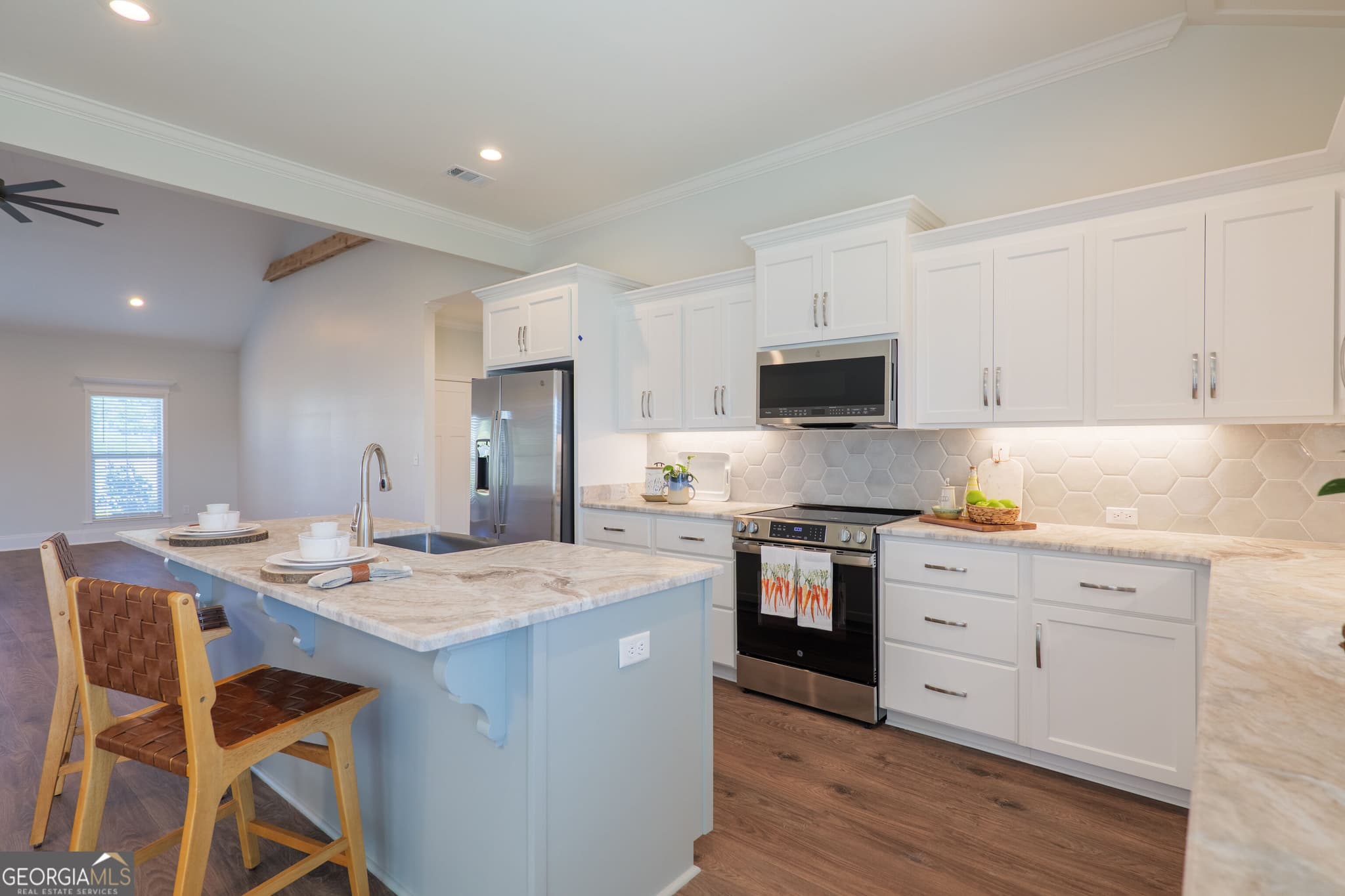 4 bedroom, 2.5 bathroom, 2,098 sq ft single family residence for sale at 3920 Bull Run, Valdosta, GA 31605 — photo 10