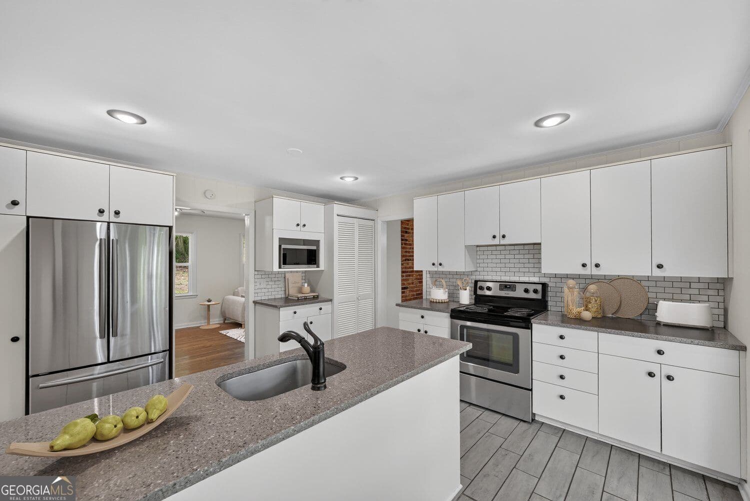 2 bedroom, 2 bathroom, 1,267 sq ft single family residence for sale at 3268 N Druid Hills Road, Decatur, GA 30033 — photo 7