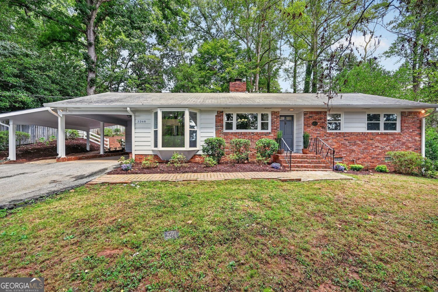 2 bedroom, 2 bathroom, 1,267 sq ft single family residence for sale at 3268 N Druid Hills Road, Decatur, GA 30033 — photo 1 of 45