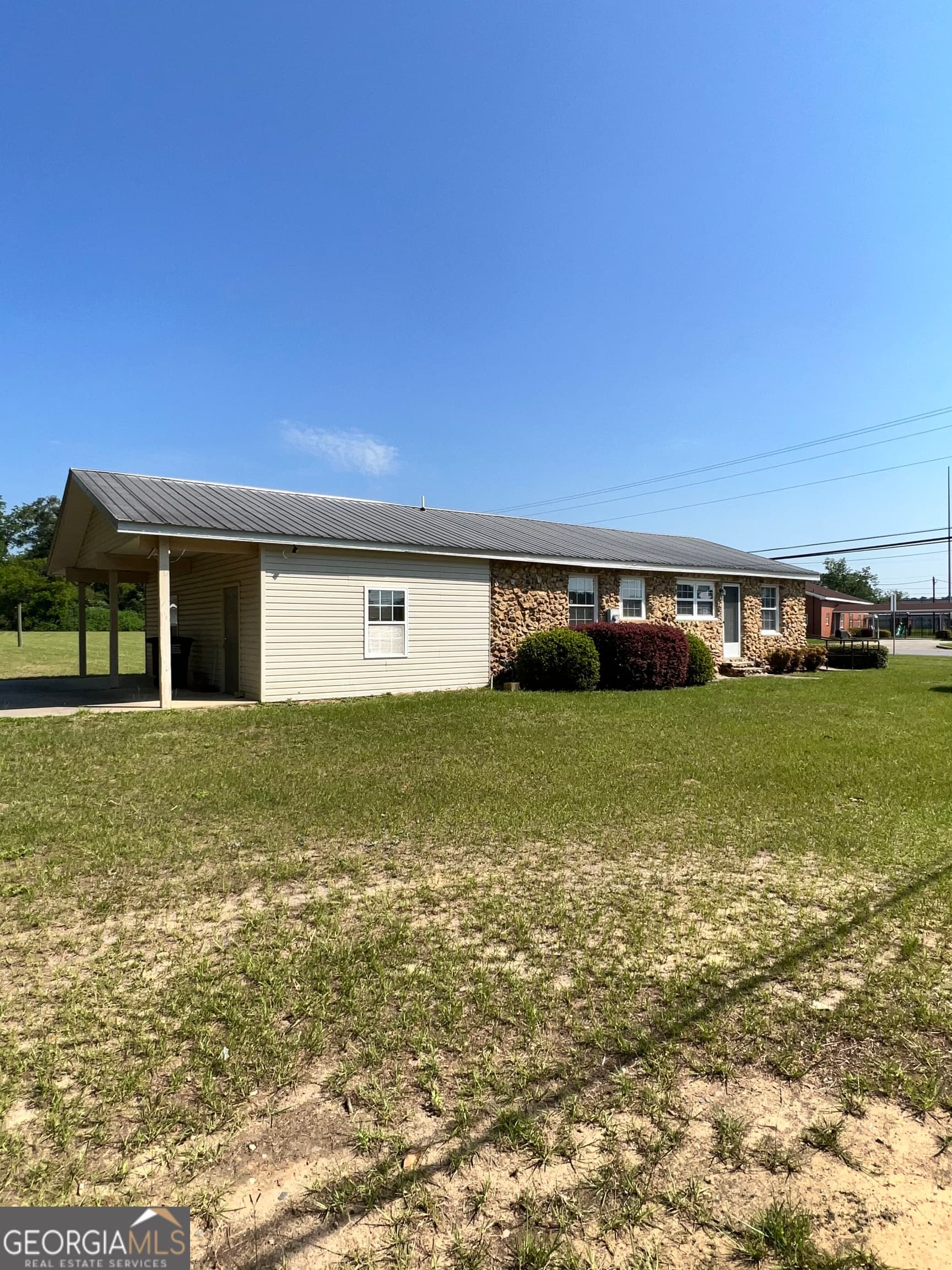 1 bedroom, 2 bathroom, 1,568 sq ft single family residence for sale at 121 Coleman Avenue, East Dublin, GA 31027 — photo 7