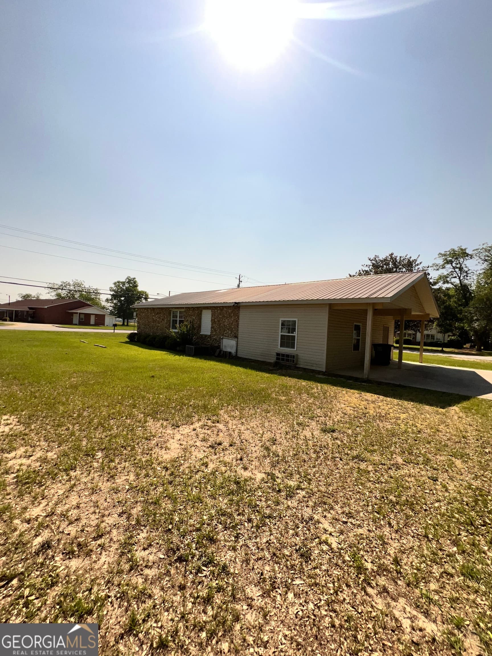 1 bedroom, 2 bathroom, 1,568 sq ft single family residence for sale at 121 Coleman Avenue, East Dublin, GA 31027 — photo 3