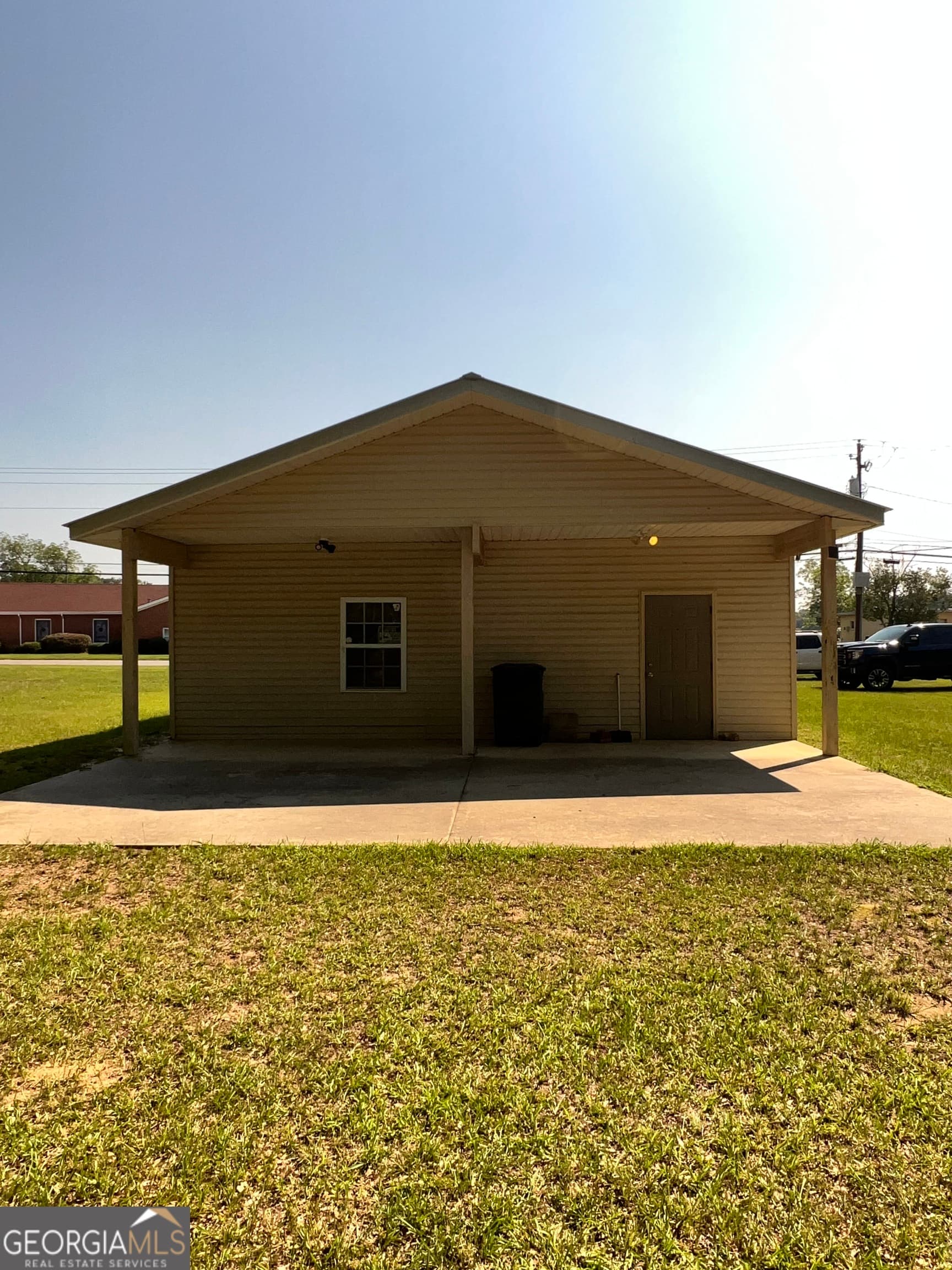 1 bedroom, 2 bathroom, 1,568 sq ft single family residence for sale at 121 Coleman Avenue, East Dublin, GA 31027 — photo 5