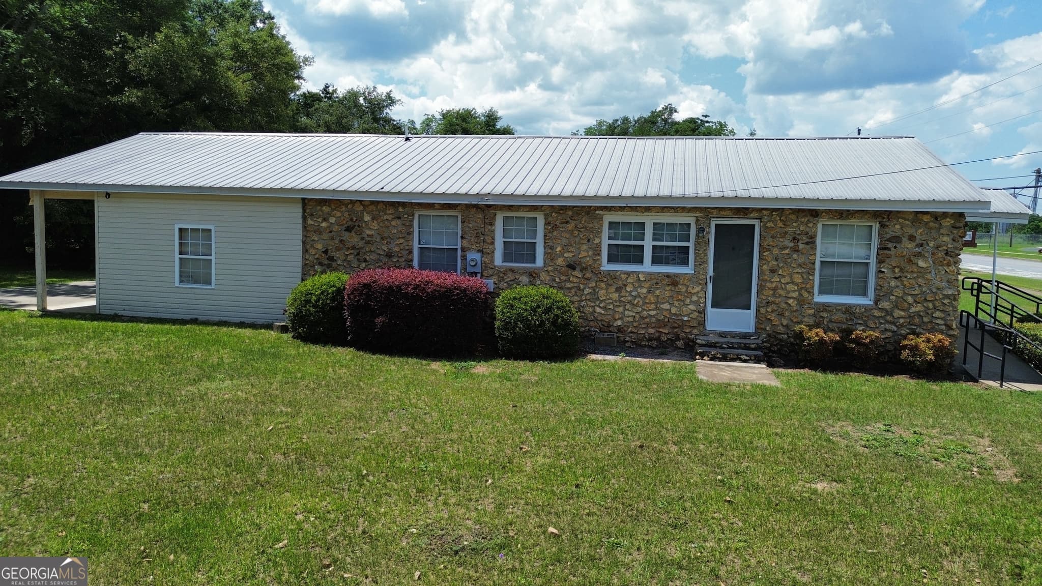 1 bedroom, 2 bathroom, 1,568 sq ft single family residence for sale at 121 Coleman Avenue, East Dublin, GA 31027 — photo 9