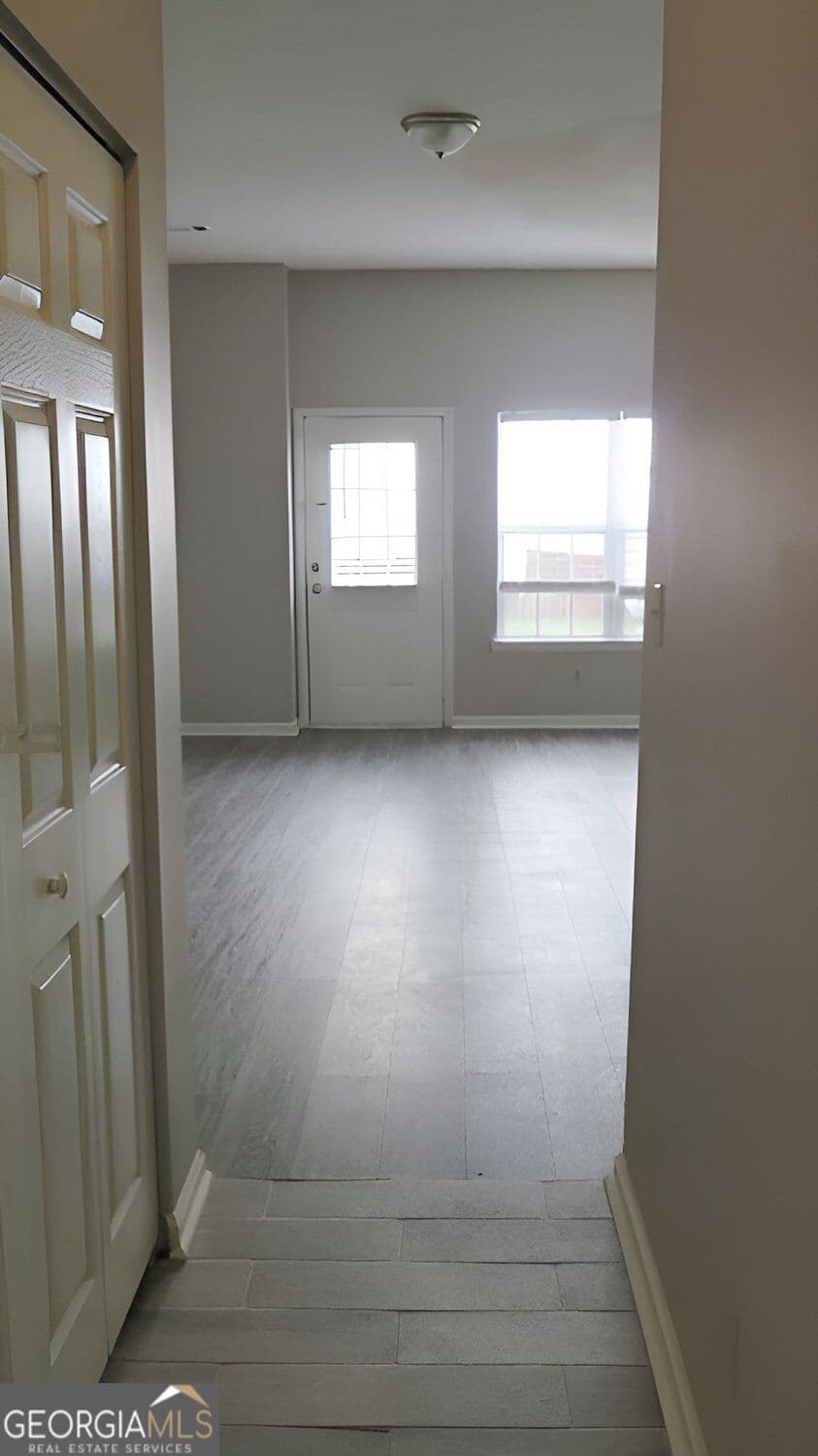 5 bedroom, 3 bathroom, 2,172 sq ft single family residence for sale at 205 Buffington Drive, Union City, GA 30291 — photo 2