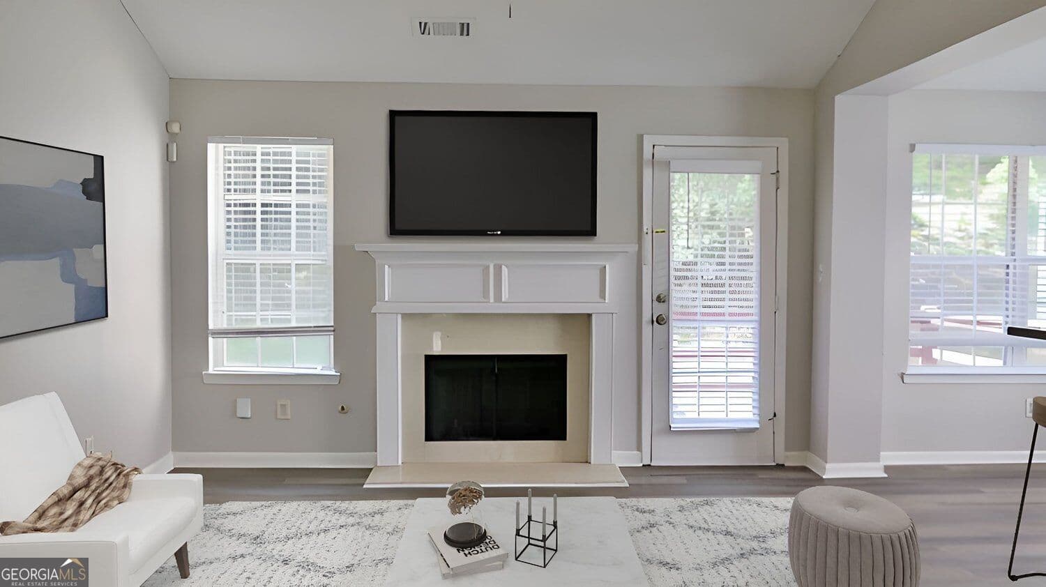 5 bedroom, 3 bathroom, 2,172 sq ft single family residence for sale at 205 Buffington Drive, Union City, GA 30291 — photo 7