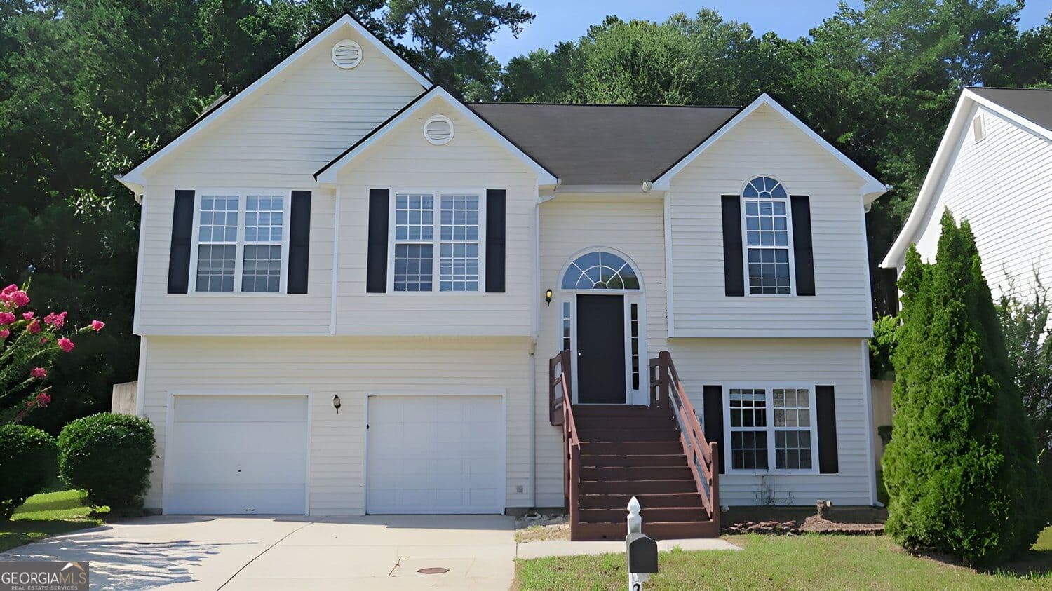 5 bedroom, 3 bathroom, 2,172 sq ft single family residence for sale at 205 Buffington Drive, Union City, GA 30291