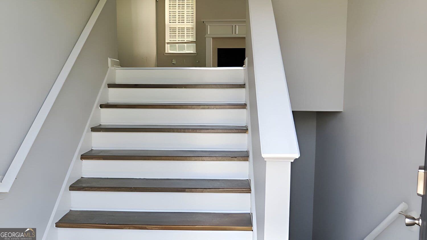 5 bedroom, 3 bathroom, 2,172 sq ft single family residence for sale at 205 Buffington Drive, Union City, GA 30291 — photo 5