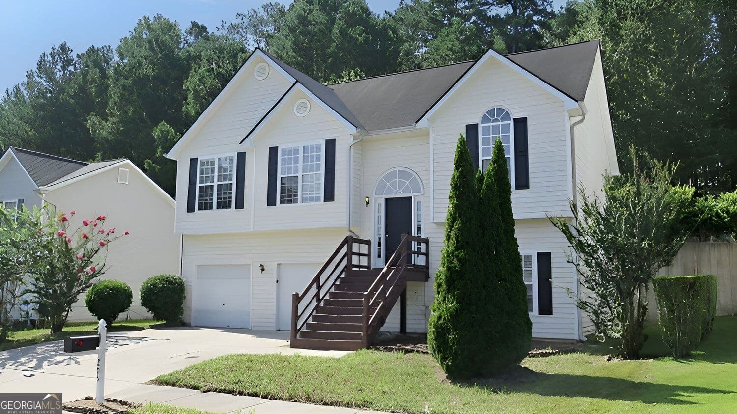 5 bedroom, 3 bathroom, 2,172 sq ft single family residence for sale at 205 Buffington Drive, Union City, GA 30291 — photo 4
