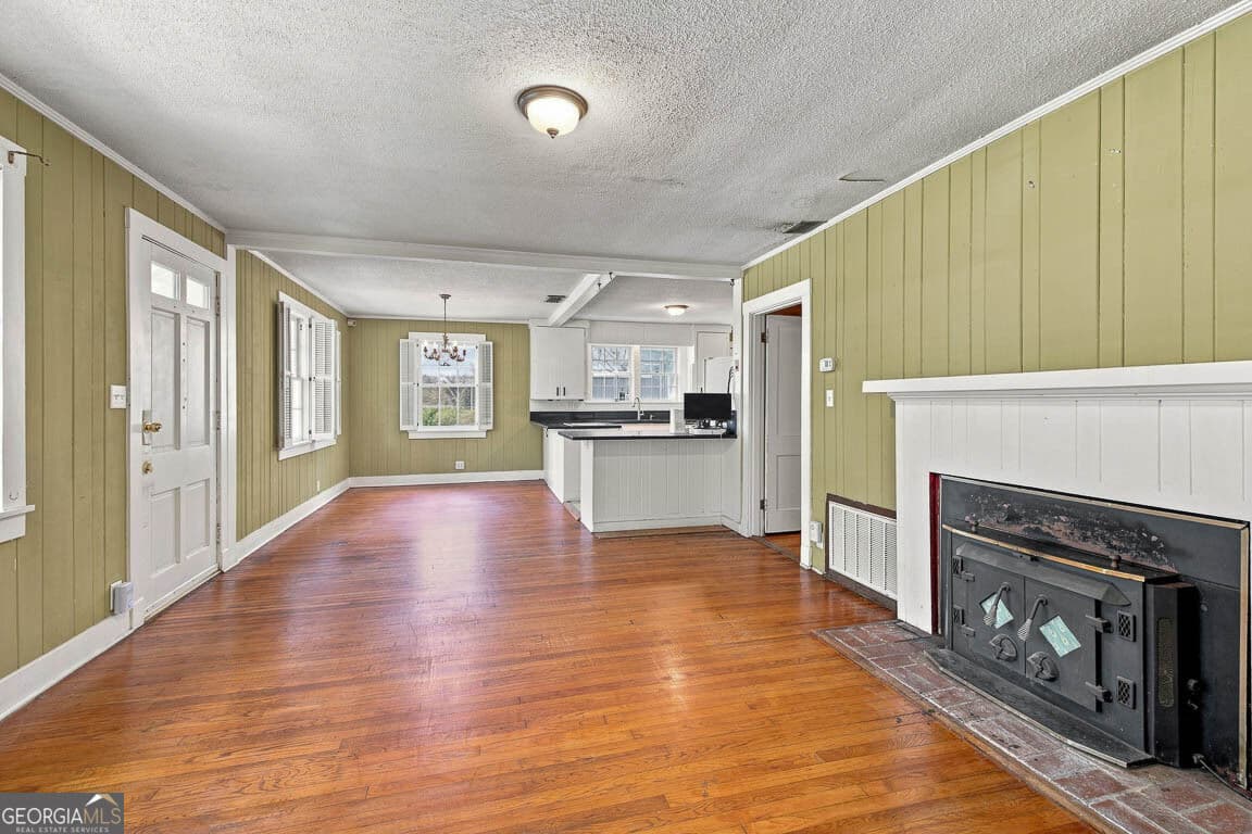 3 bedroom, 1.5 bathroom, 1,312 sq ft single family residence under contract at 1222 Pine Avenue, Brunswick, GA 31520 — photo 4
