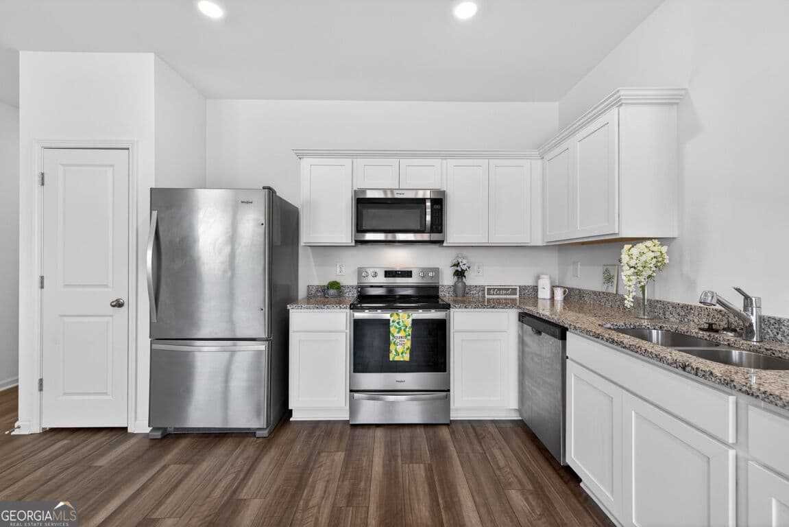 3 bedroom, 2.5 bathroom, 1,421 sq ft townhouse for sale at 64 Thetford Way, Winder, GA 30680 — photo 10