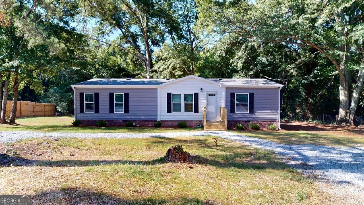 3 bedroom, 2 bathroom, 1,568 sq ft manufactured home,single family residence for sale at 69 Angel Street, Bethlehem, GA 30620 — photo 2
