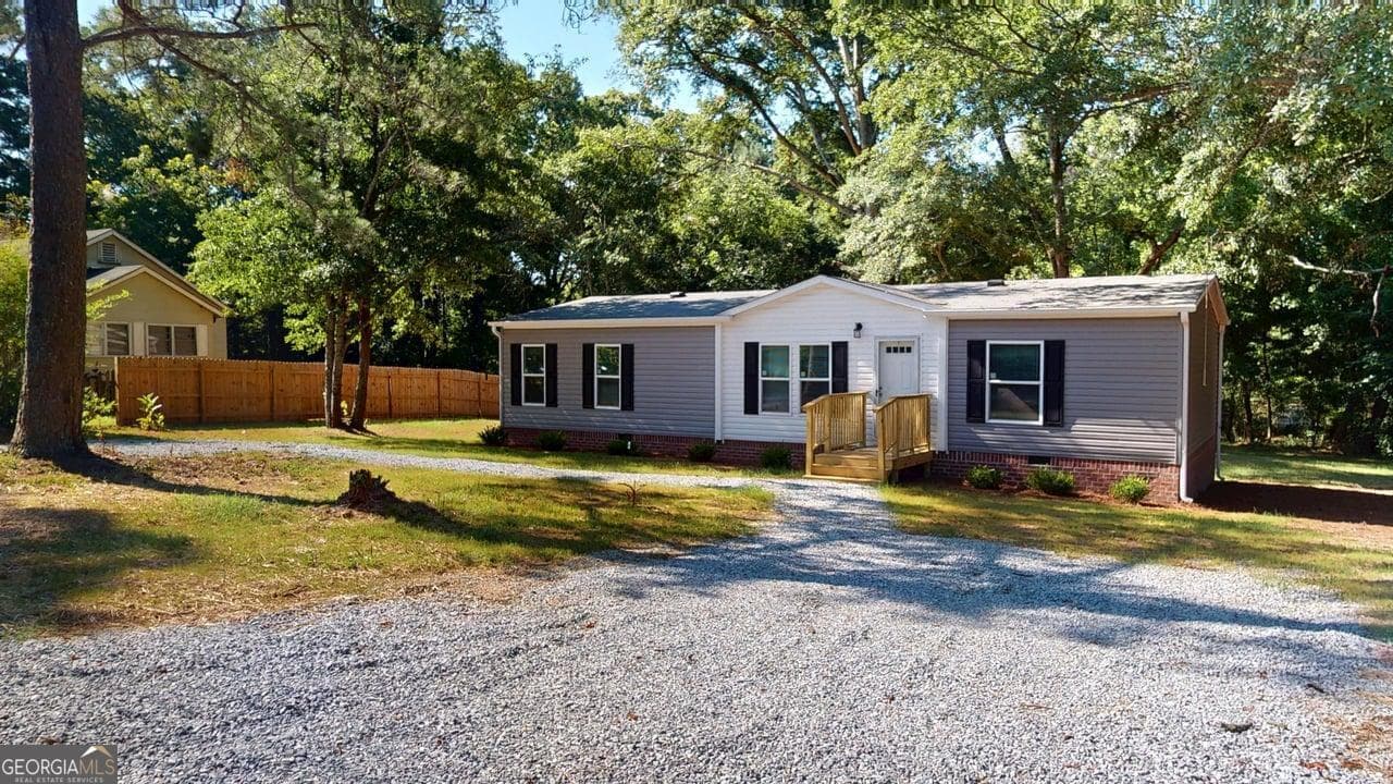 3 bedroom, 2 bathroom, 1,568 sq ft manufactured home,single family residence for sale at 69 Angel Street, Bethlehem, GA 30620 — photo 4