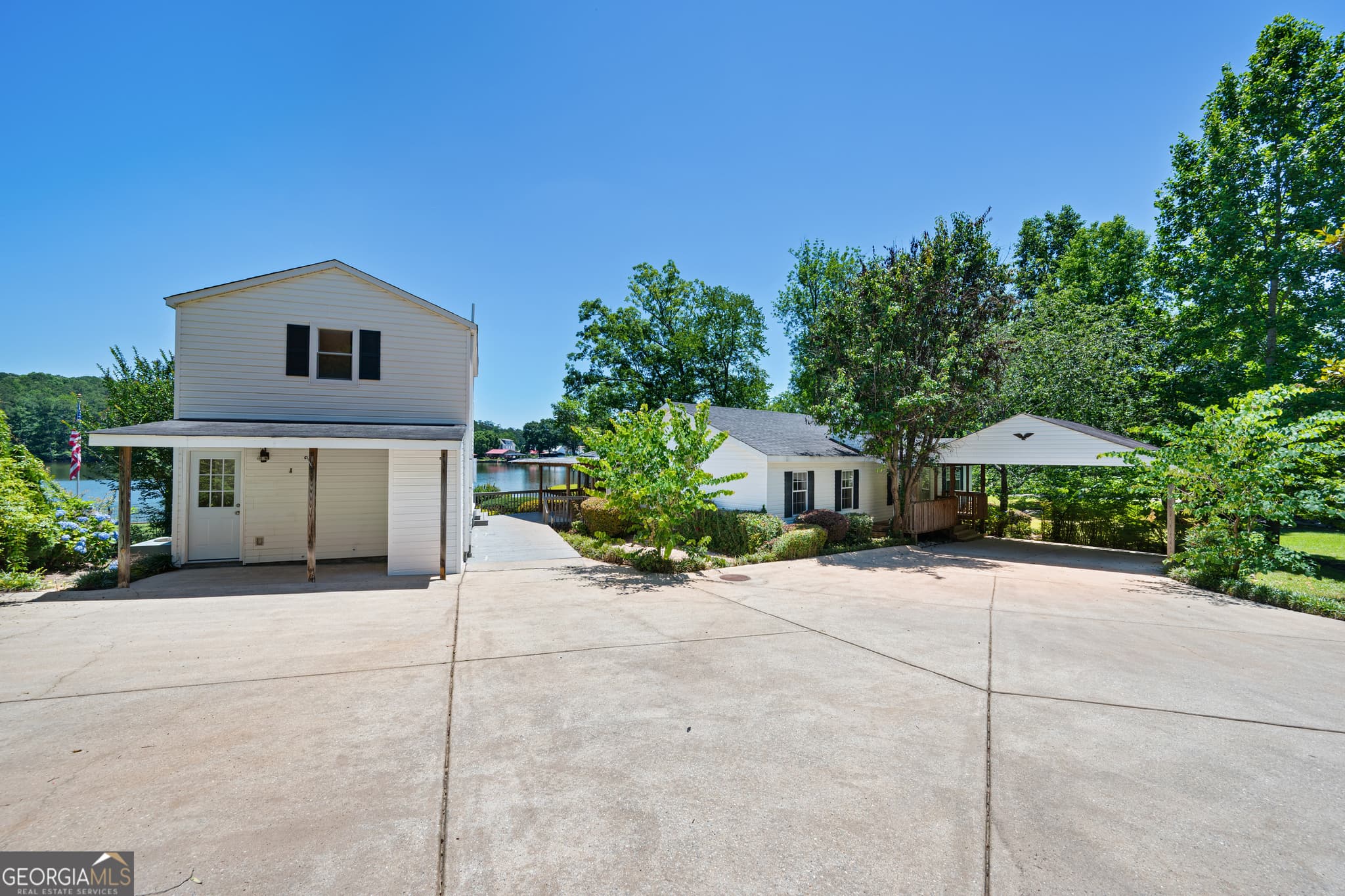 4 bedroom, 3 bathroom, 2,226 sq ft single family residence for sale at 188 Deptula Road, Jackson, GA 30233 — photo 8