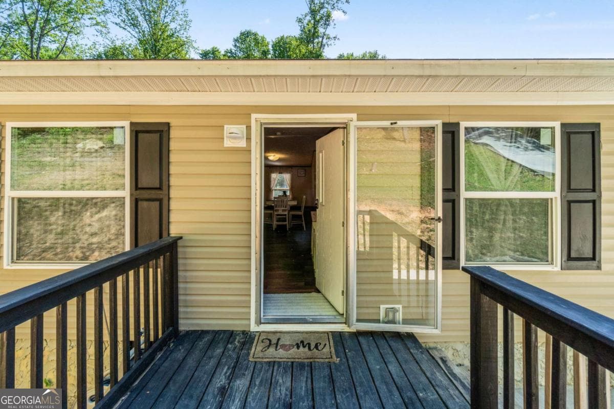 3 bedroom, 2 bathroom, 1,680 sq ft manufactured home,single family residence for sale at 2261 Barnes Drive, Gainesville, GA 30507 — photo 3