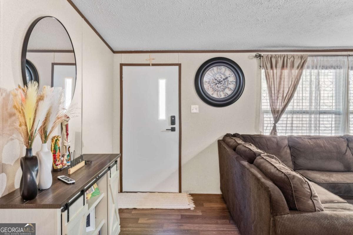 3 bedroom, 2 bathroom, 1,680 sq ft manufactured home,single family residence for sale at 2261 Barnes Drive, Gainesville, GA 30507 — photo 4