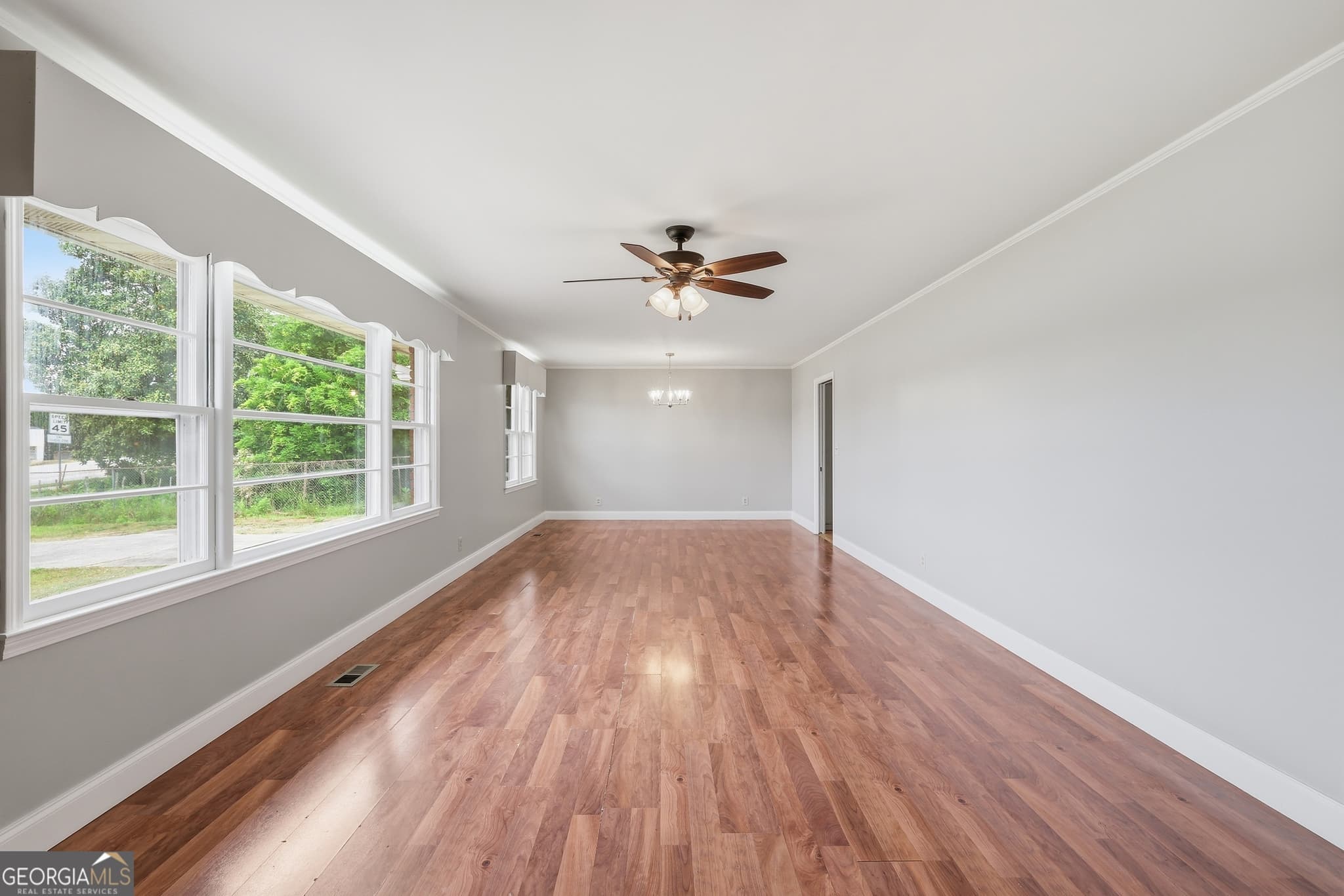 3 bedroom, 2 bathroom, 1,980 sq ft single family residence for sale at 3201 HWY 17 ALT, Toccoa, GA 30577 — photo 7