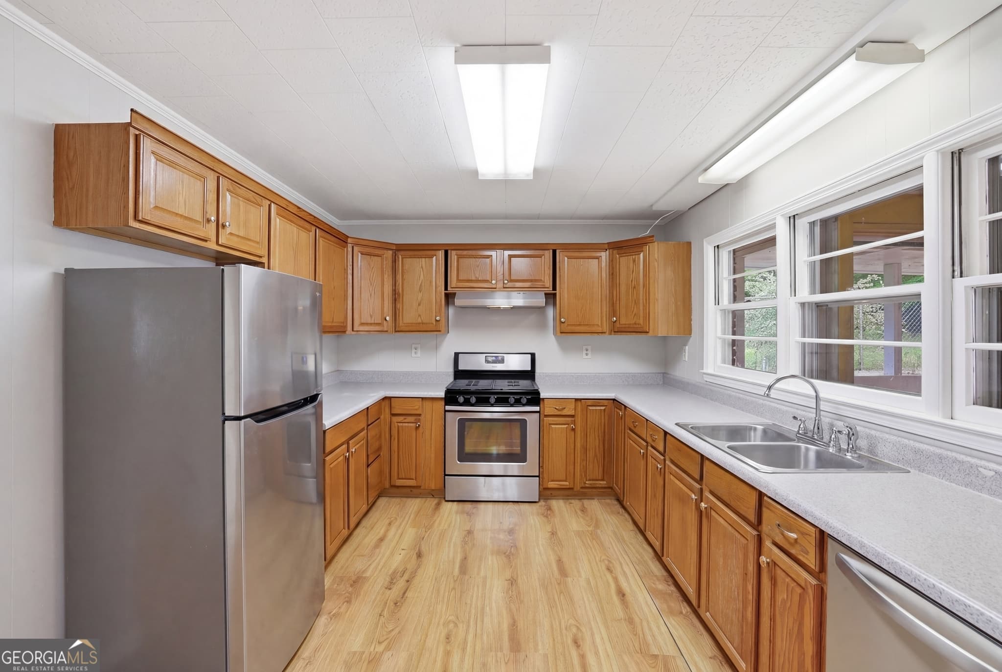 3 bedroom, 2 bathroom, 1,980 sq ft single family residence for sale at 3201 HWY 17 ALT, Toccoa, GA 30577 — photo 10