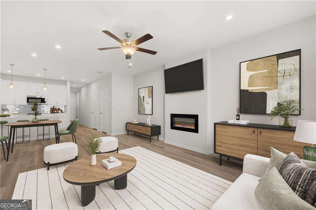 3 bedroom, 2.5 bathroom townhouse for sale at 119 Park Ridge Circle 102, Emerson, GA 30137 — photo 4