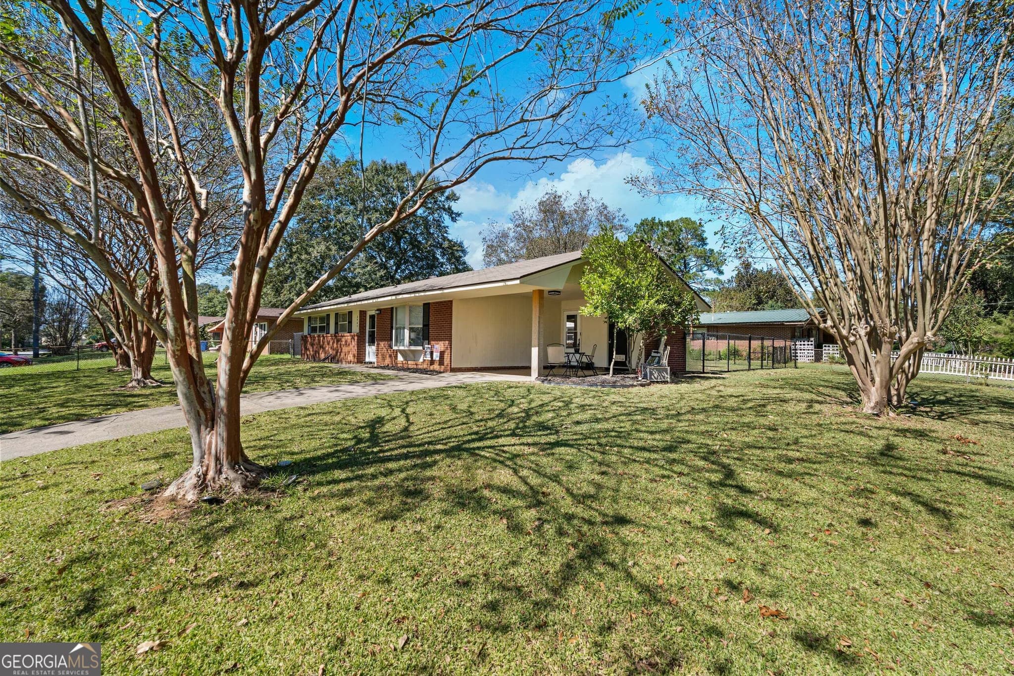 3 bedroom, 1 bathroom, 1,318 sq ft single family residence for sale at 2443 Broadmoor Drive, Columbus, GA 31903 — photo 3