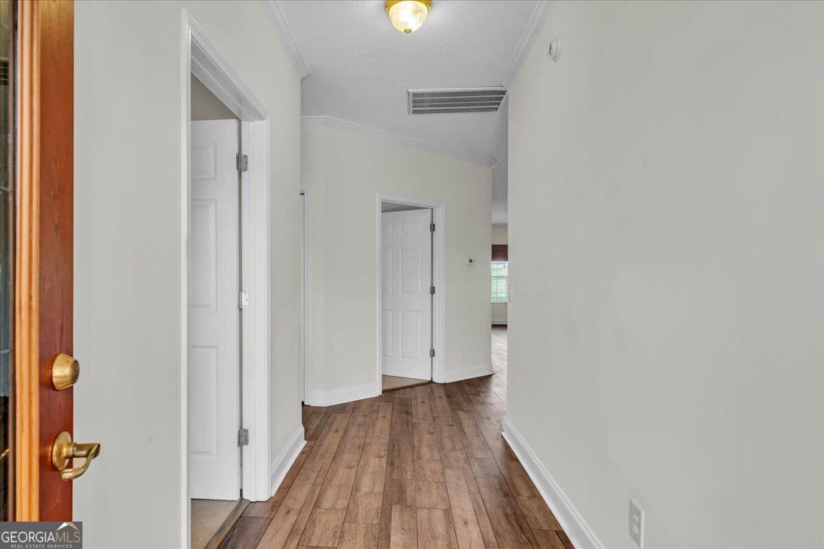 2 bedroom, 2 bathroom, 1,796 sq ft single family residence for sale at 302 S Houston Springs Boulevard, Perry, GA 31069 — photo 6