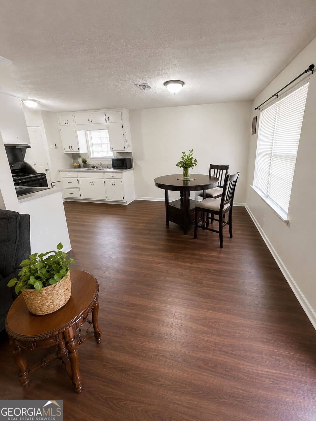 3 bedroom, 2 bathroom, 1,460 sq ft single family residence for sale at 3684 Paddington Trail, Rex, GA 30273 — photo 5