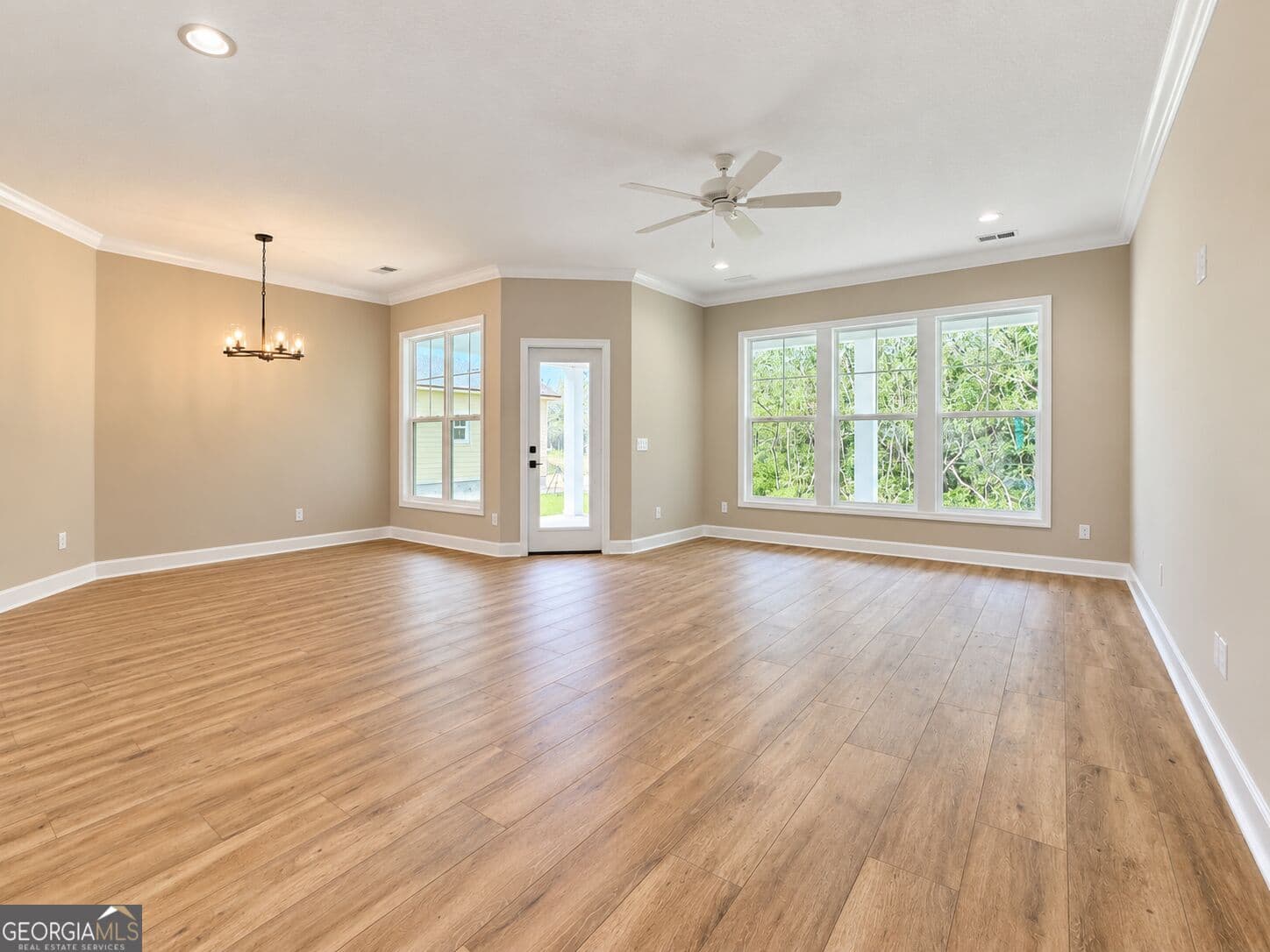 4 bedroom, 2 bathroom, 1,980 sq ft single family residence for sale at 202 Verano Street, Kingsland, GA 31548 — photo 5