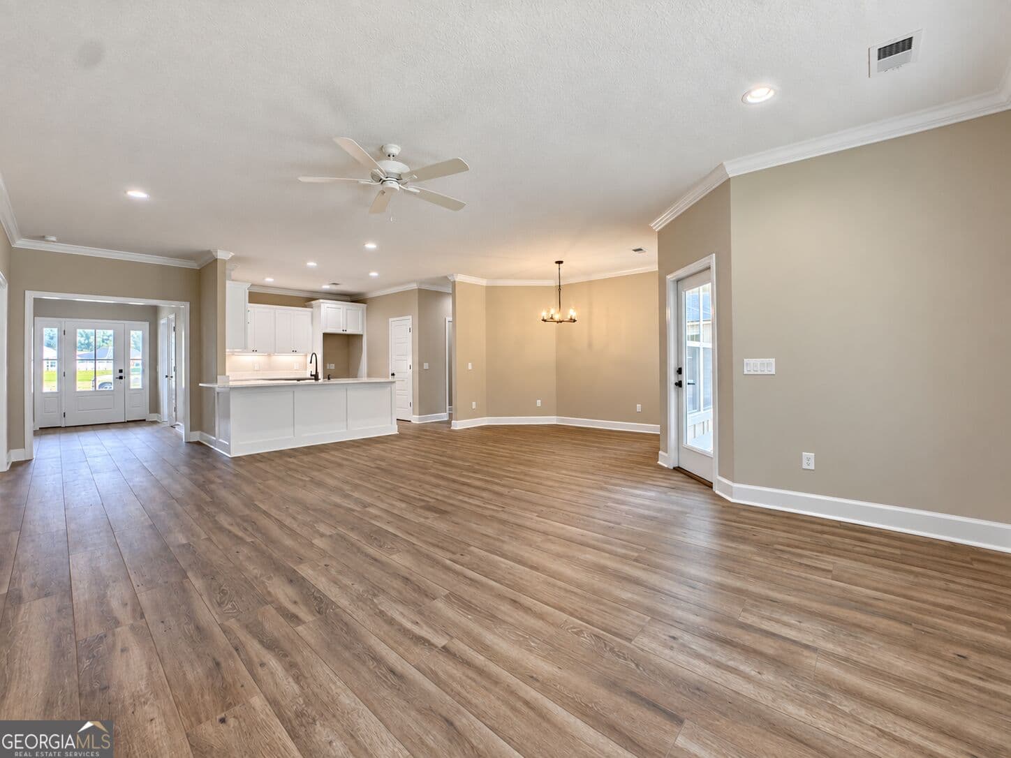 4 bedroom, 2 bathroom, 1,980 sq ft single family residence for sale at 202 Verano Street, Kingsland, GA 31548 — photo 8