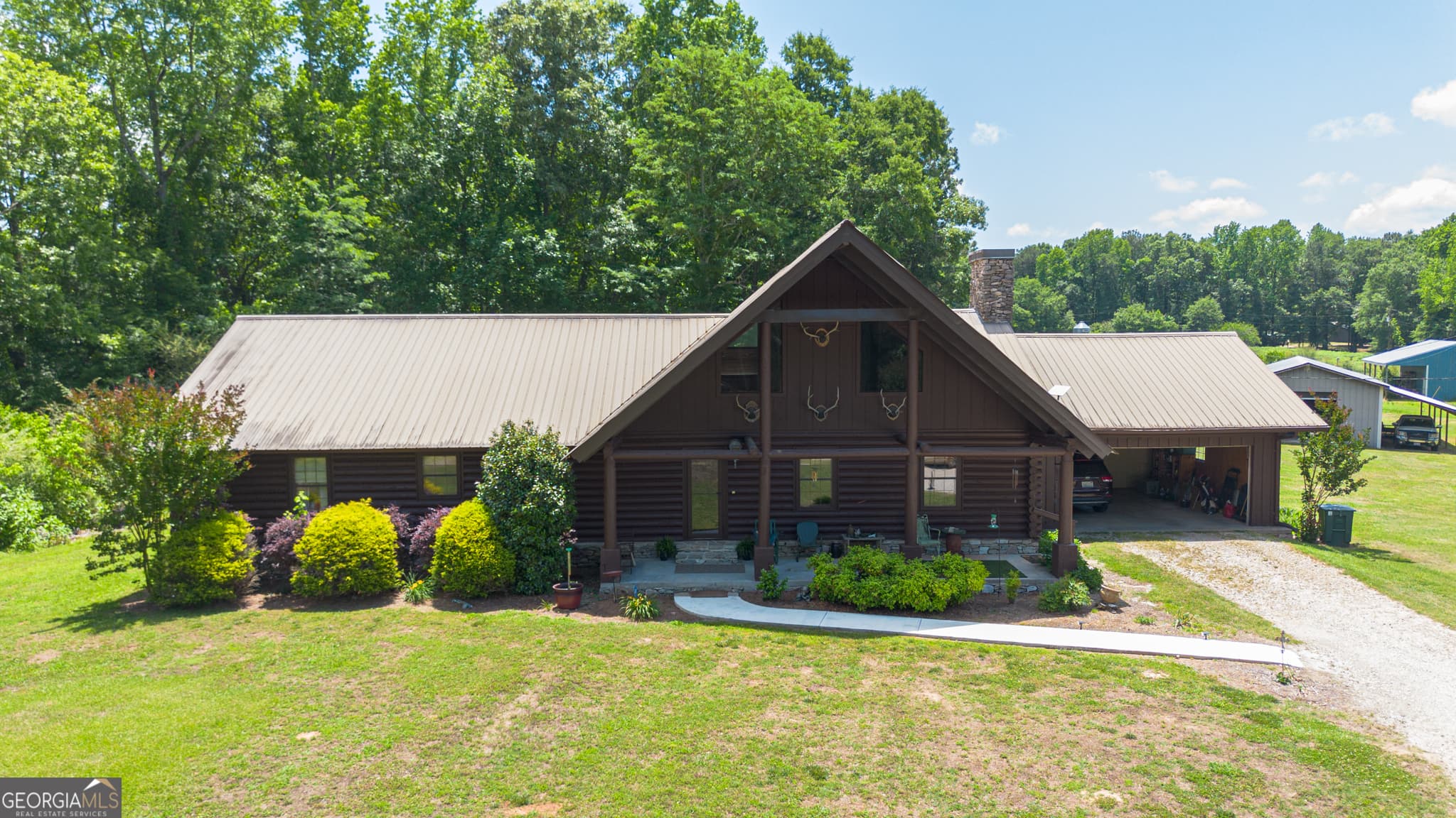 3 bedroom, 2 bathroom, 2,304 sq ft single family residence for sale at 16506 County Road 82, Newell, AL 36280