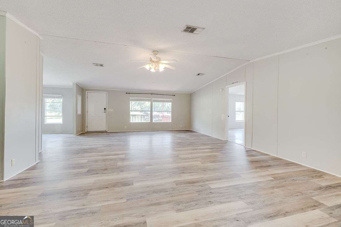 4 bedroom, 2 bathroom, 2,387 sq ft manufactured home,single family residence under contract at 763 Bell Road, Brooklet, GA 30415 — photo 9