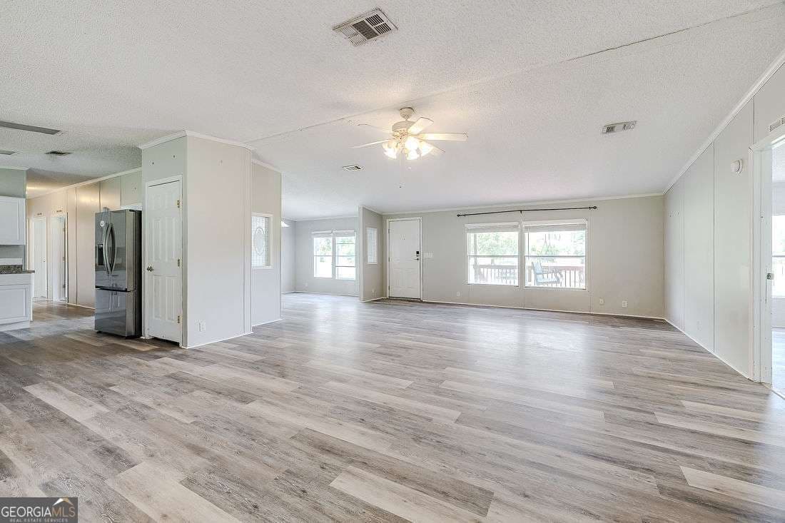 4 bedroom, 2 bathroom, 2,387 sq ft manufactured home,single family residence under contract at 763 Bell Road, Brooklet, GA 30415 — photo 10