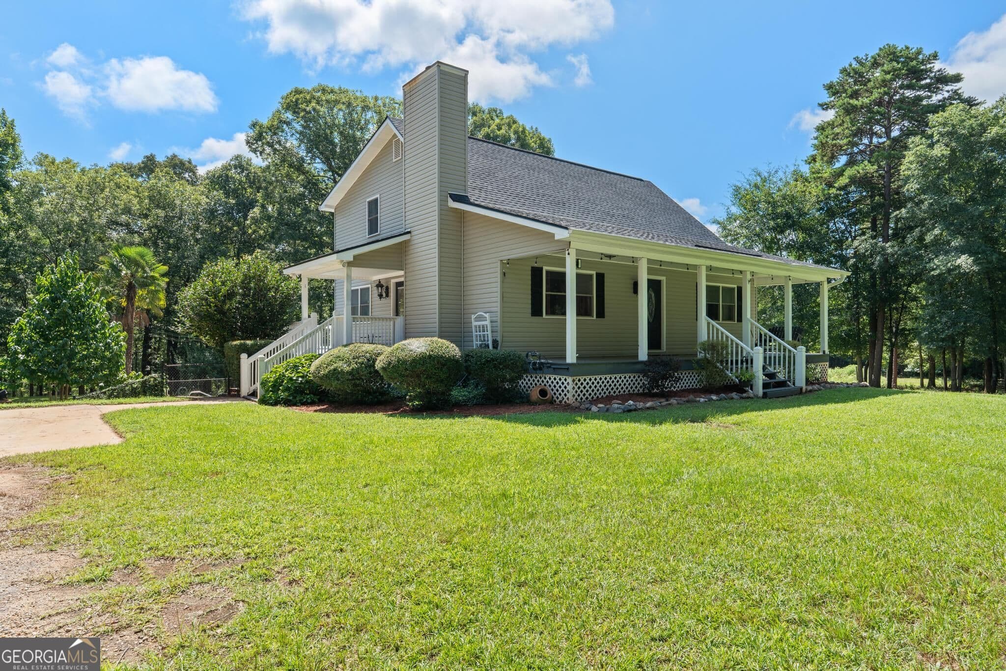 4 bedroom, 3.5 bathroom, 2,970 sq ft single family residence for sale at 350 E Harp Road, Thomaston, GA 30286 — photo 2
